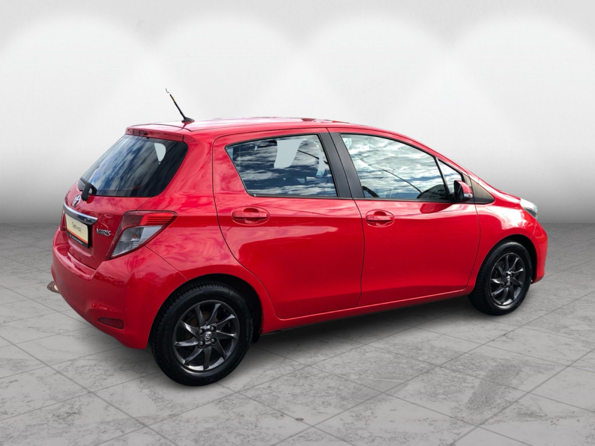 Toyota Yaris, 1.33  VVT-i, Automat - fotka 2