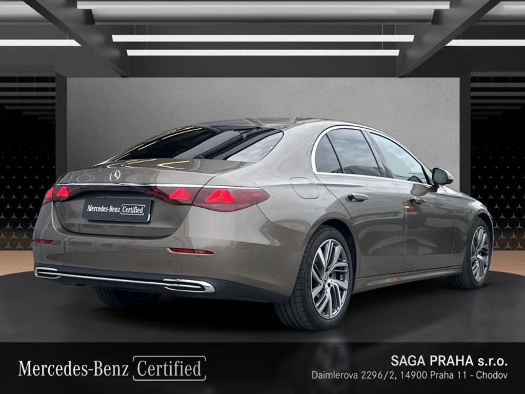 Mercedes-Benz Třídy E, Třída E 450 d 4MATIC - fotka 4