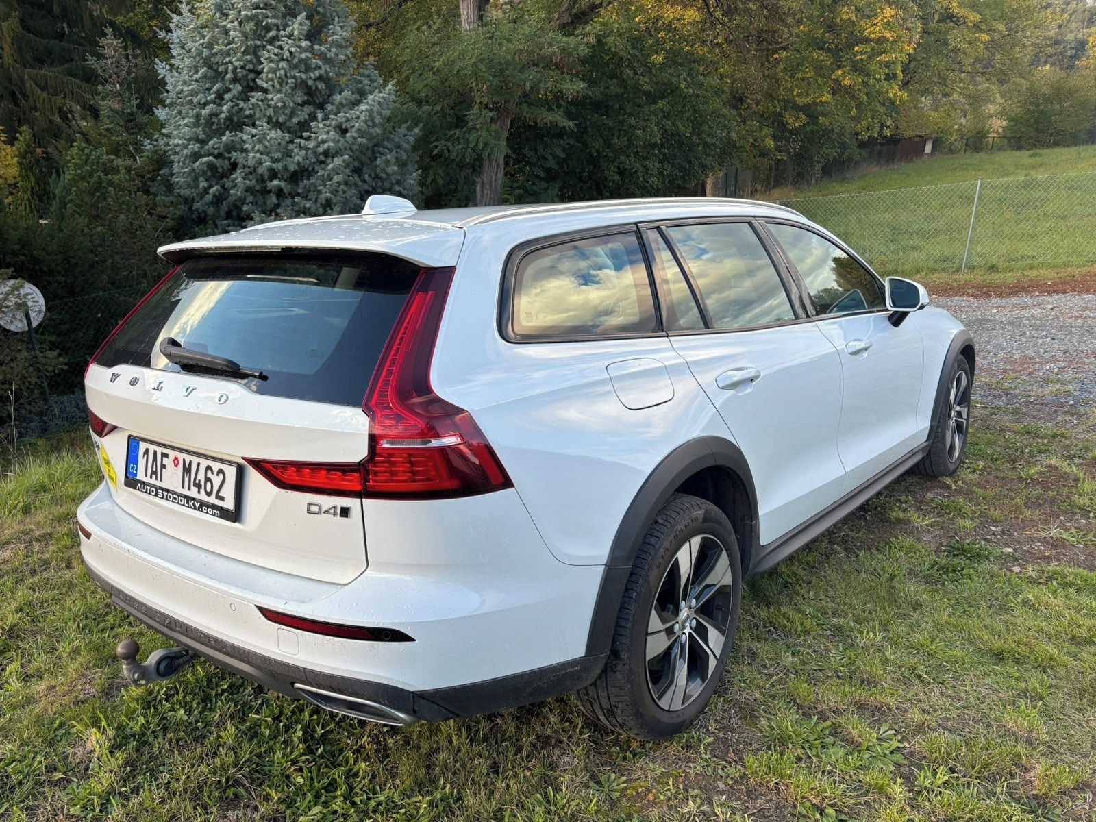 Volvo V60, CC 4x4, nová STK, prav. servis - fotka 3