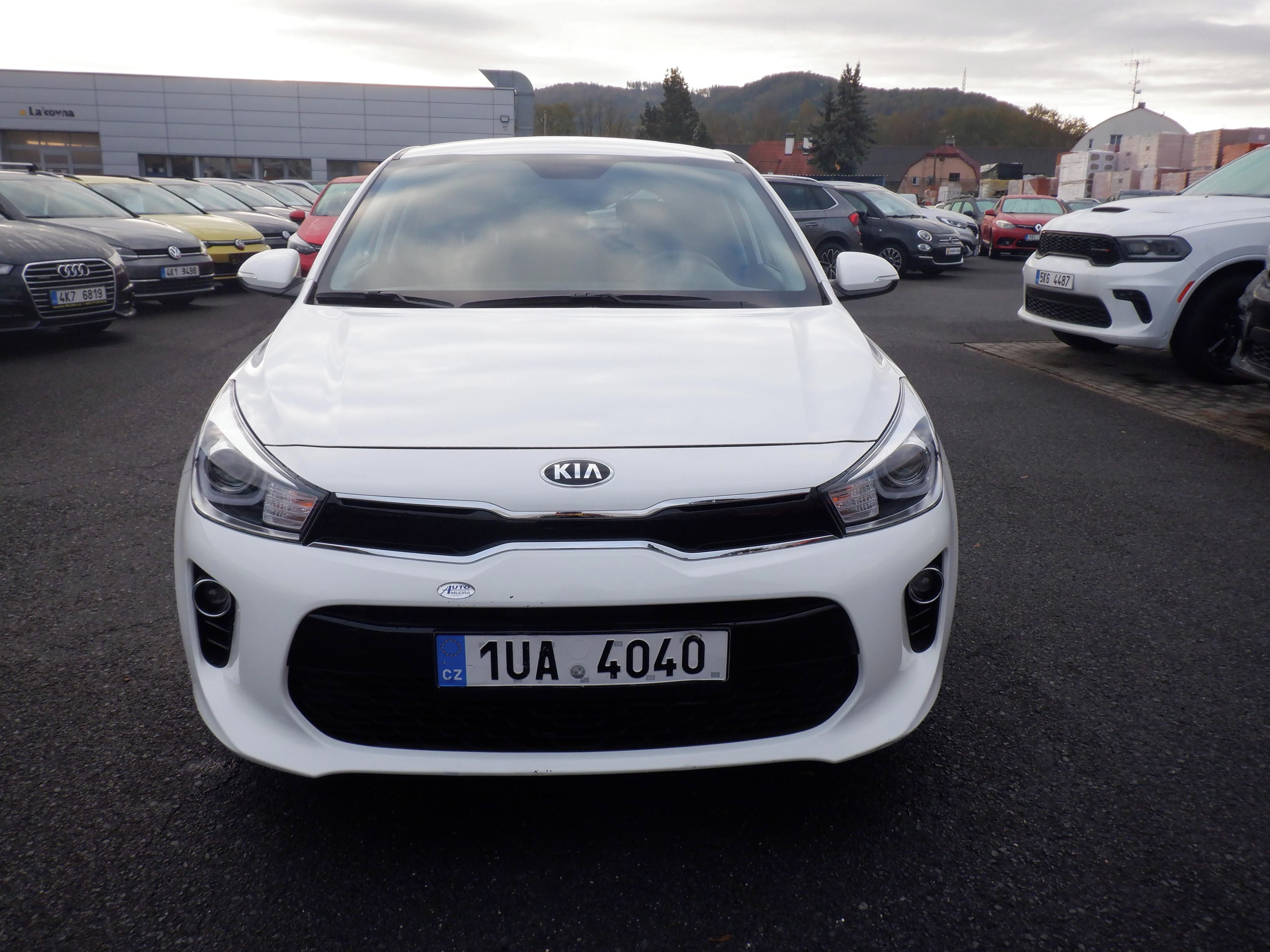 Kia Rio, 1.4 CVVT Exclusive,1.maj.ČR - fotka 2