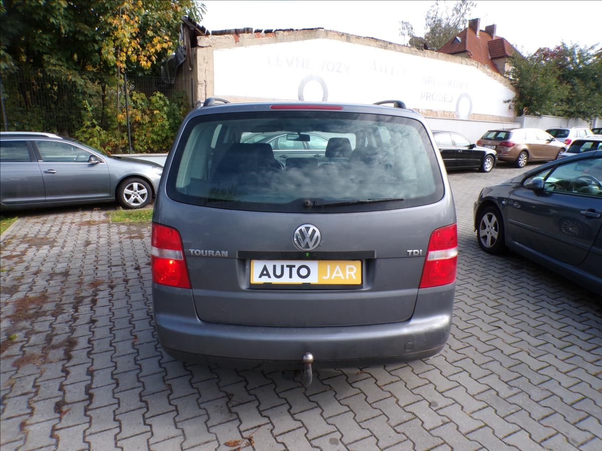 Volkswagen Touran, 1,9 TDI  TAŽ.ZAŘ.,NAVIGACE - fotka 5