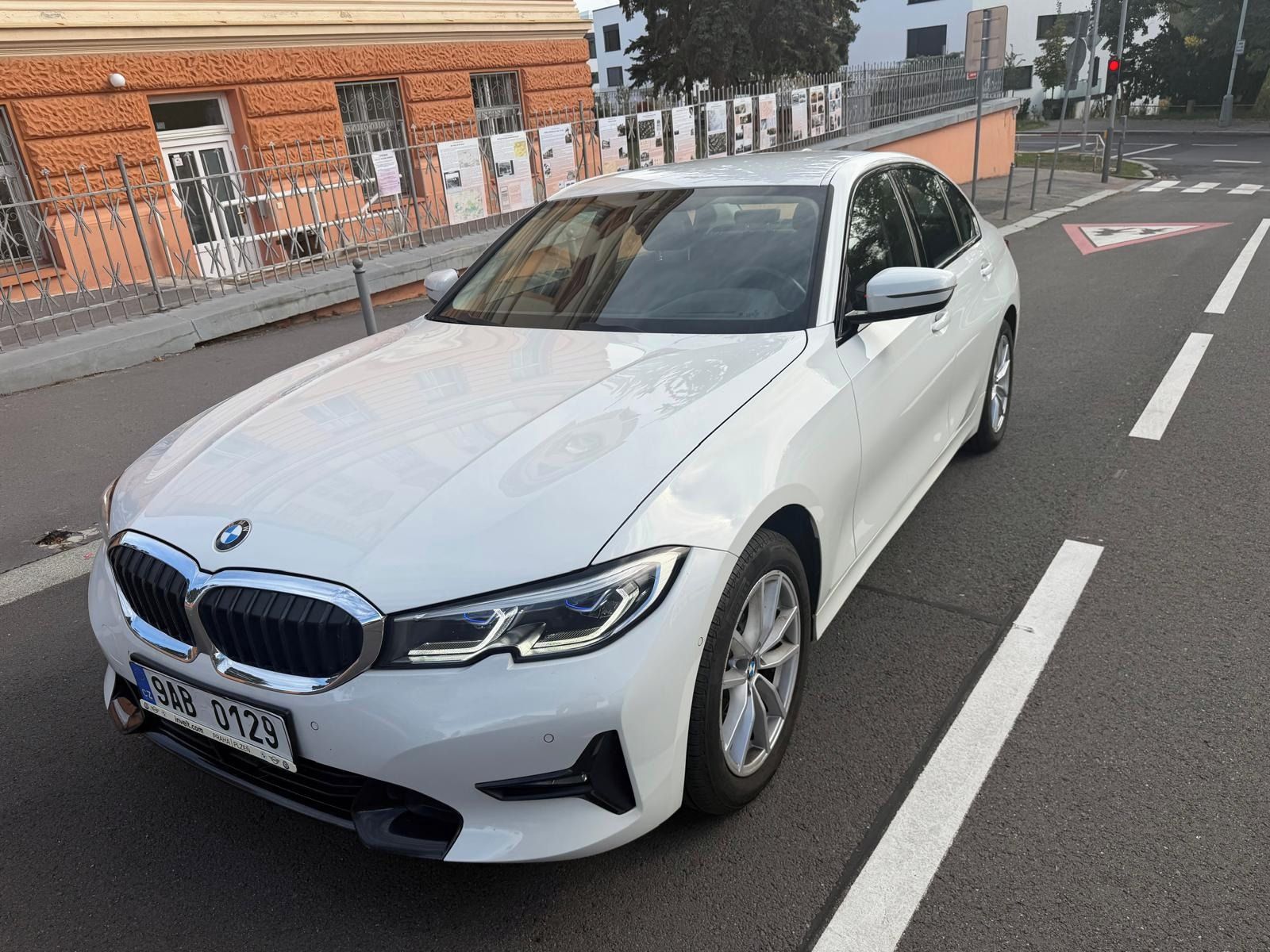 BMW Řada 3, BMW 320d xDrive Sedan
