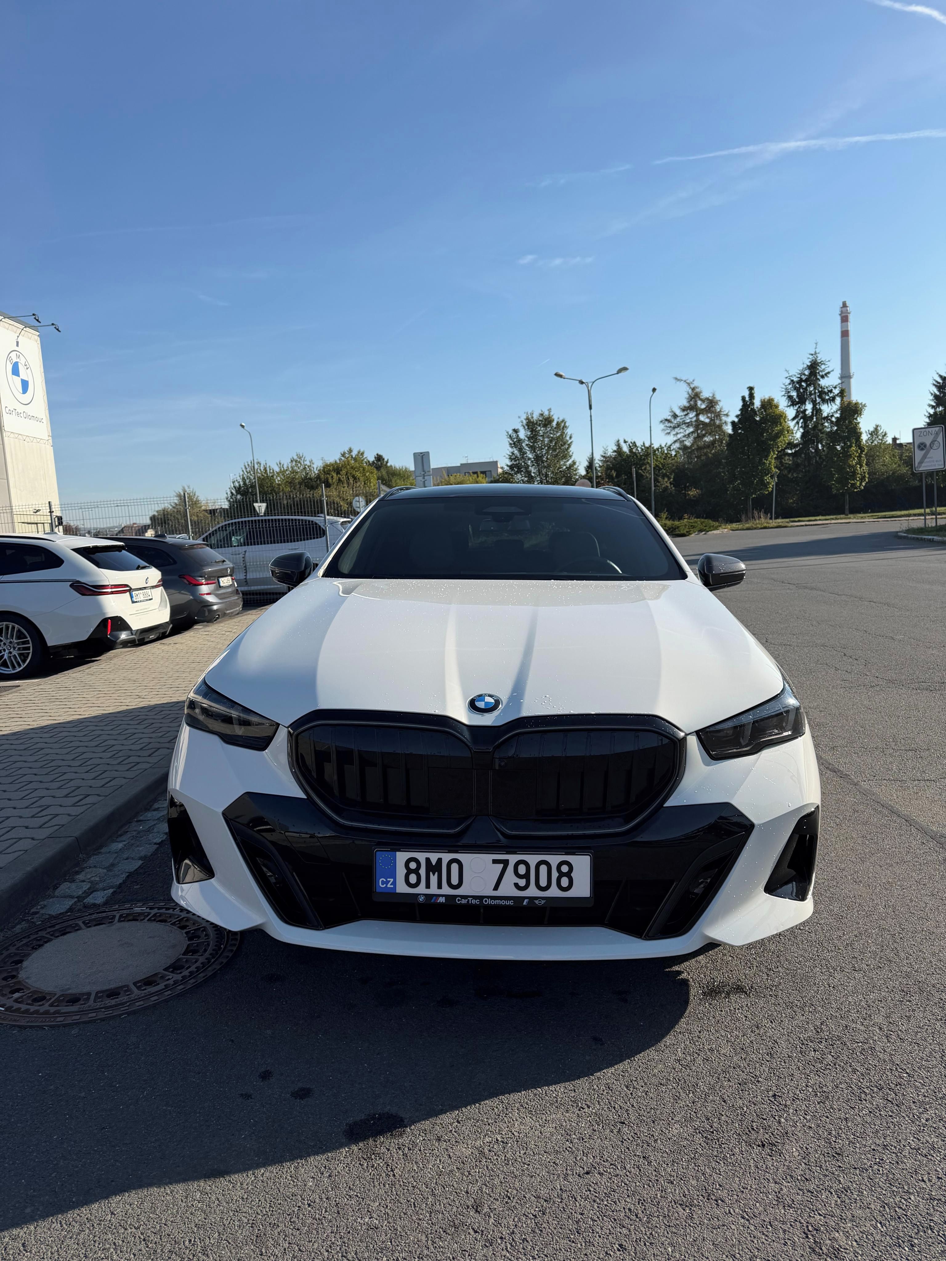 BMW Řada 5 - fotka 4
