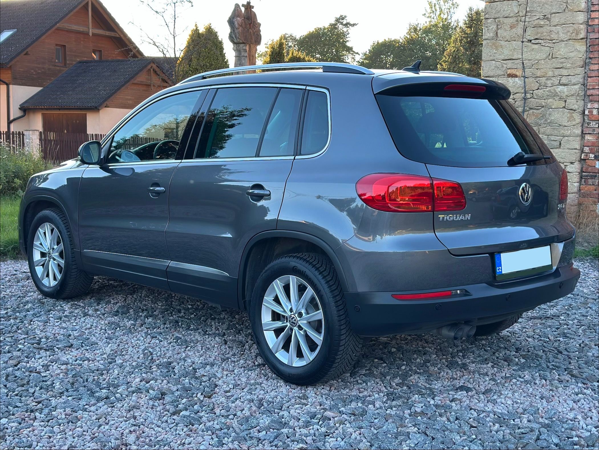 Volkswagen Tiguan, 2.0tdi 103kw - fotka 4