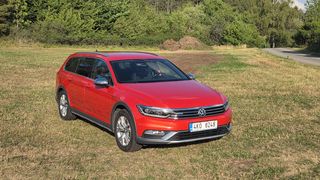 Volkswagen Passat, Passat Alltrack. Tažné,Webasto