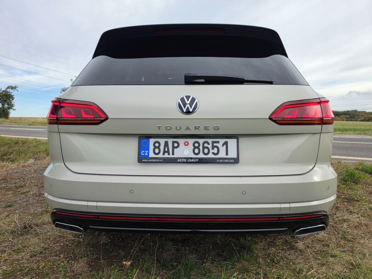 Volkswagen Touareg, R-Line 210KW TAŽ. ČR 1.Maj.TOP - fotka 3