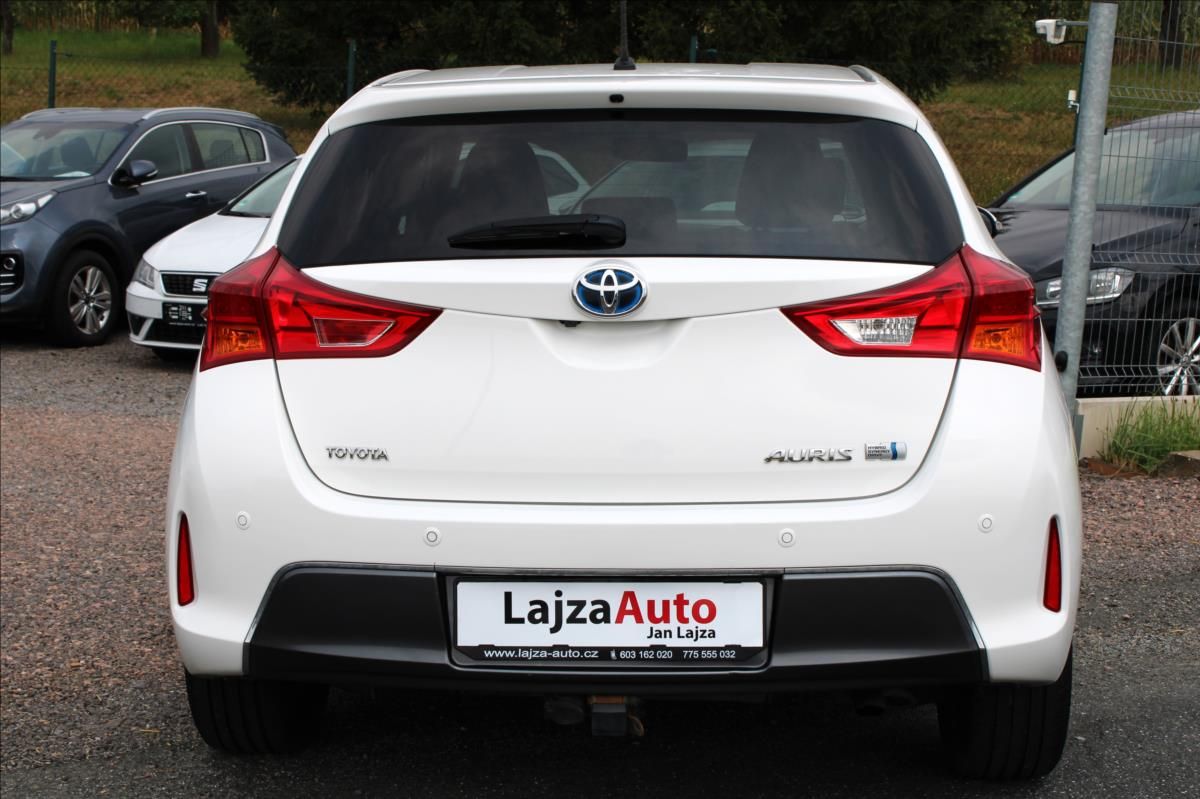 Toyota Auris, 1,8 HYBRID KAMERA, SERVISKA - fotka 5