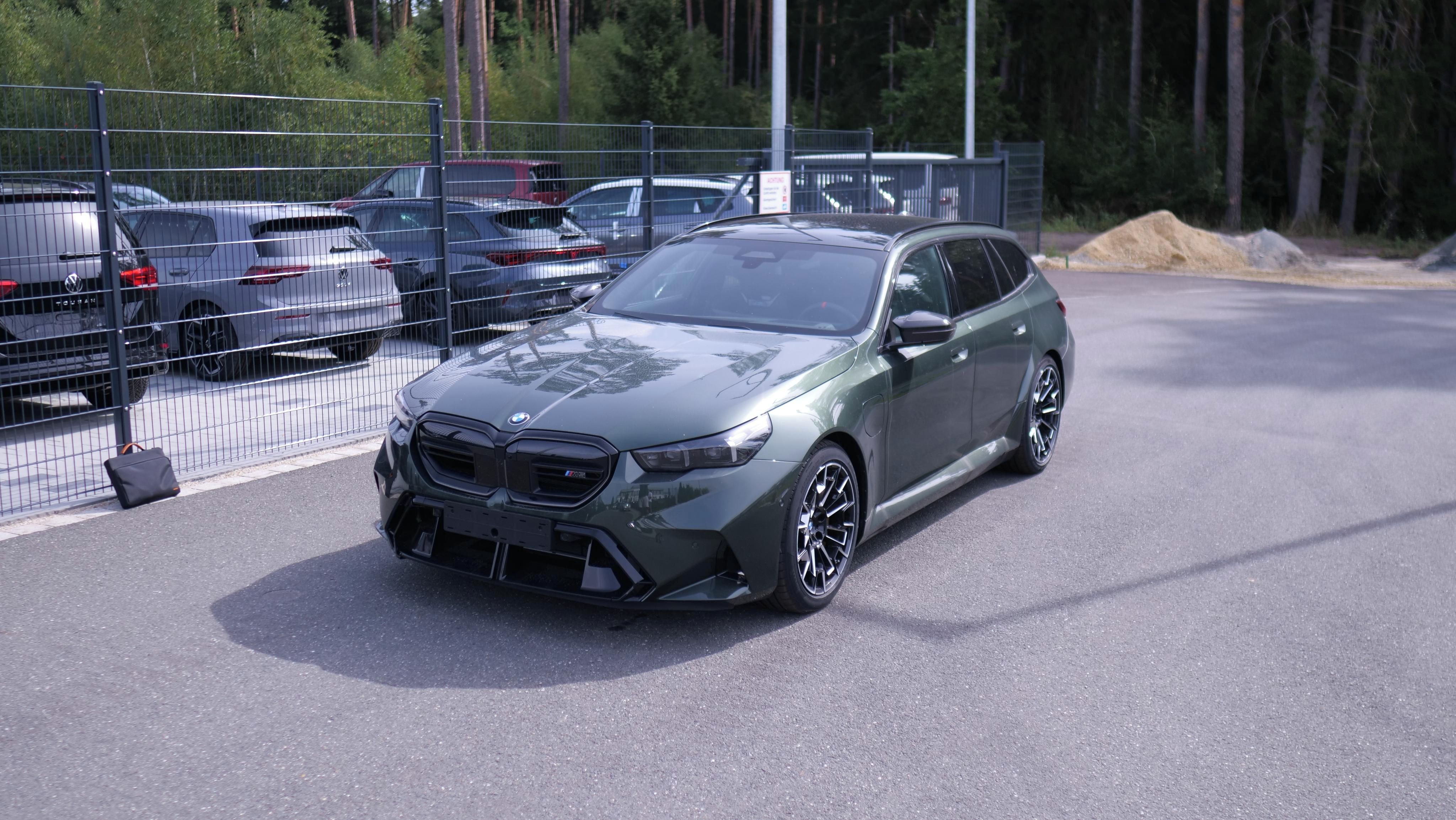BMW M5, Touring Steptronic xDrive - fotka 4