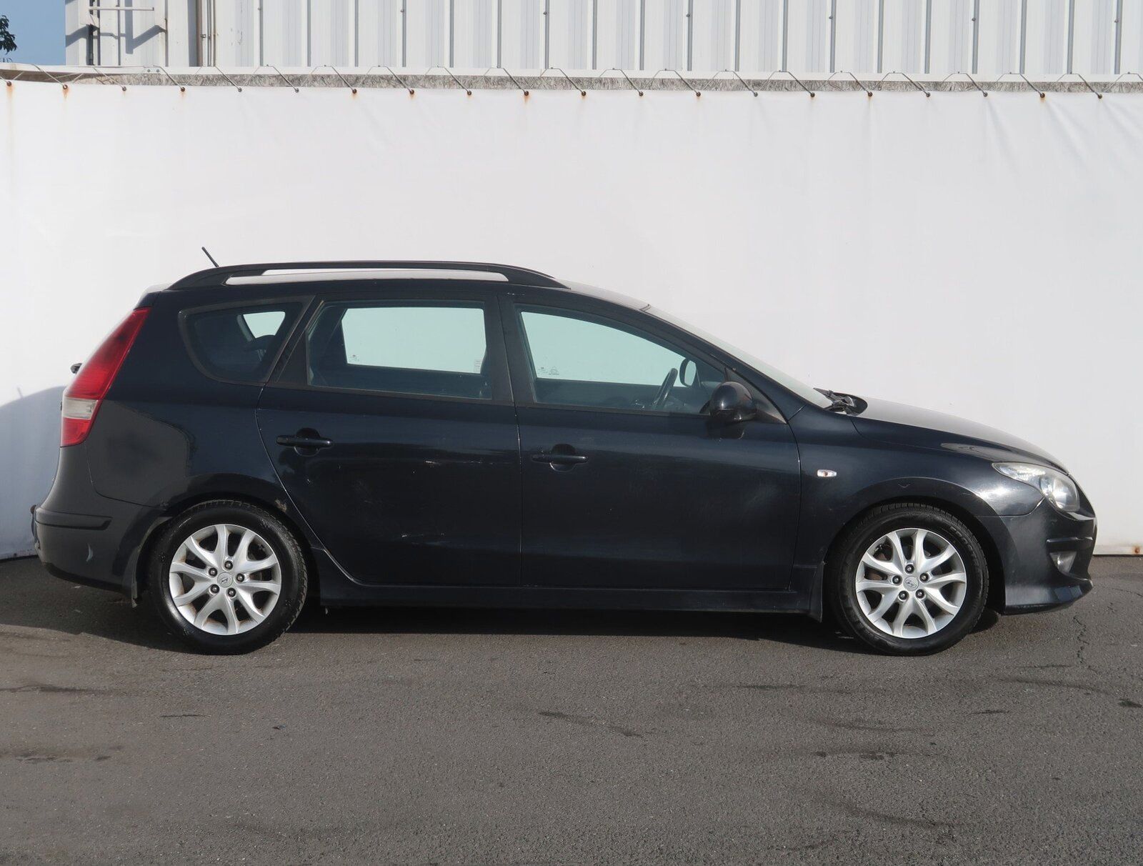 Hyundai i30, 1.6 CRDi, Serv.kniha, Tažné - fotka 6
