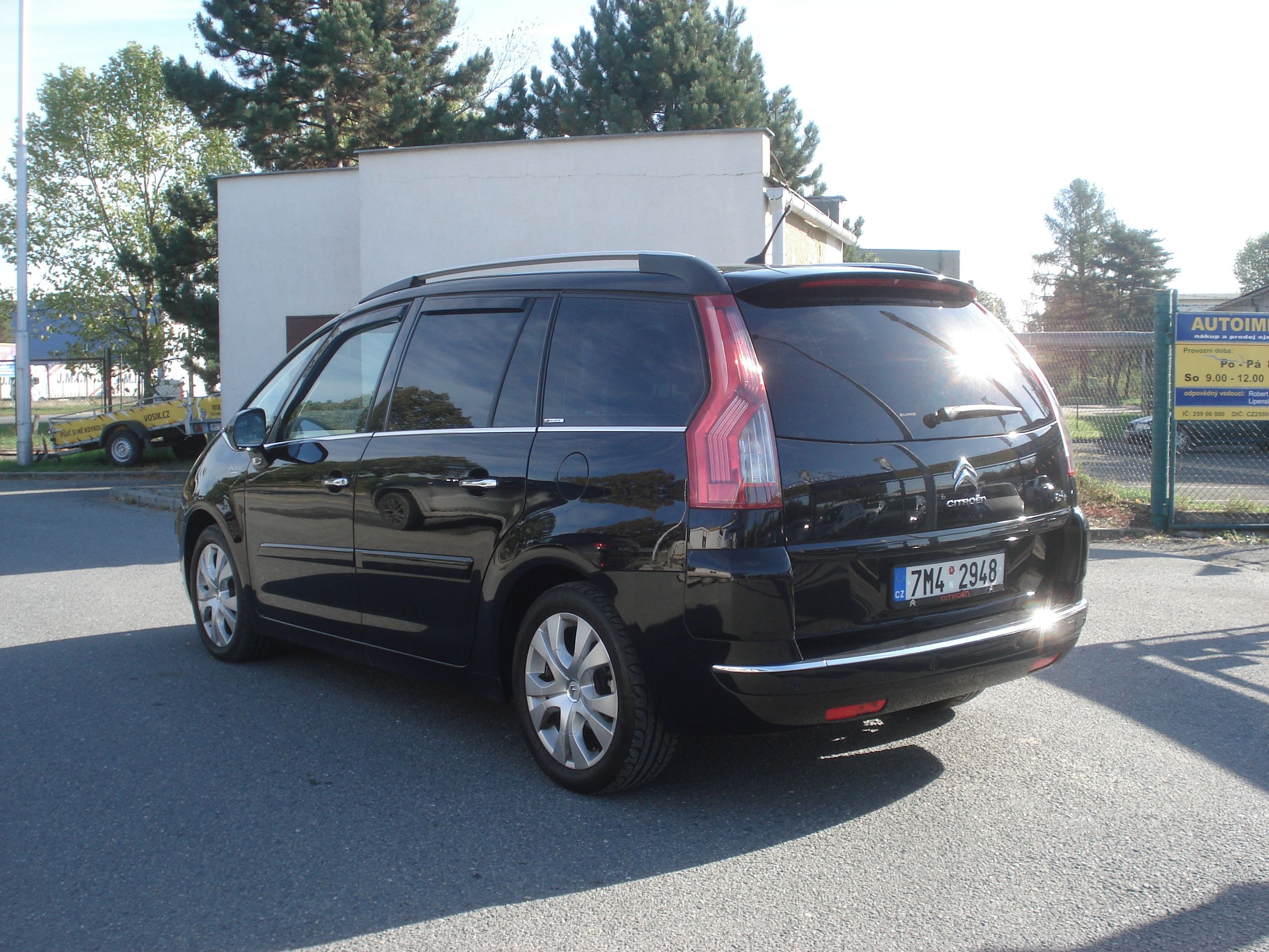 Citroën C4 Picasso, 2.0 HDi 7 MIST EXKLUSIVE - fotka 2