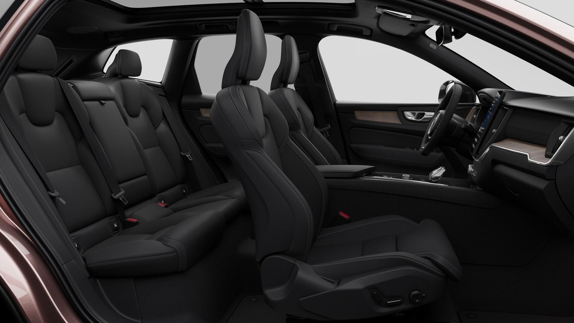 Volvo XC60, B5 AWD AUT DARK PLUS - fotka 4