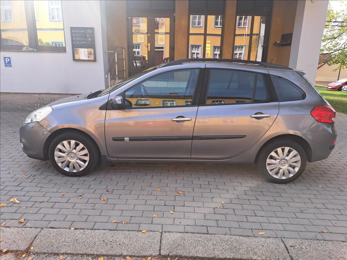 Renault Clio, 1,2 i Kombi - fotka 6