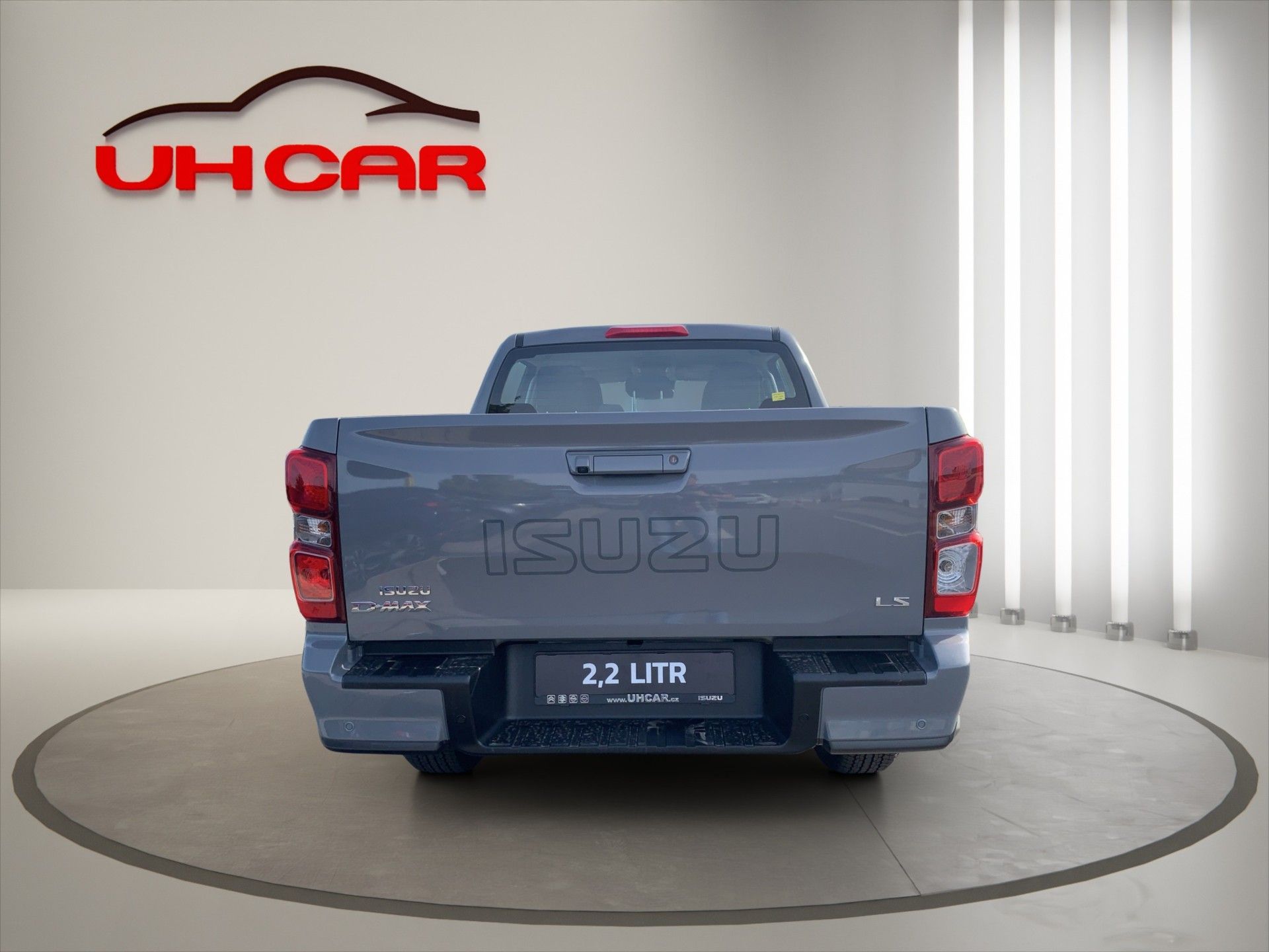 Isuzu D-Max, 2,2 D 4x4 6MT  DC LS 163k - fotka 6