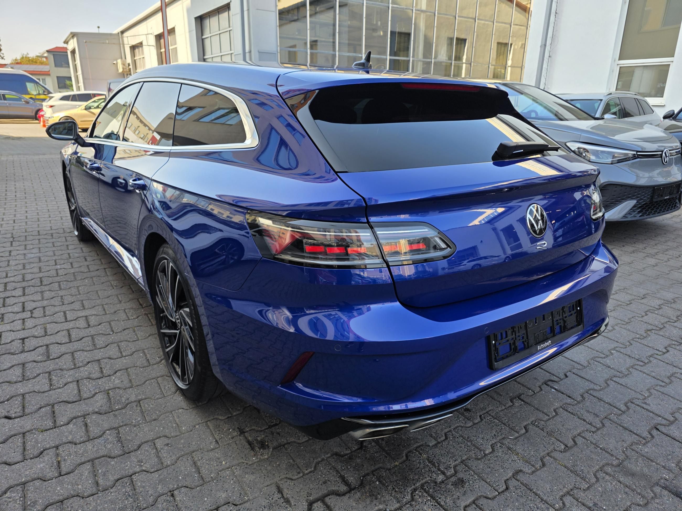 Volkswagen Arteon Shooting Brake, R SB 2.0 TSI 235kW 4x4 DSG - fotka 4