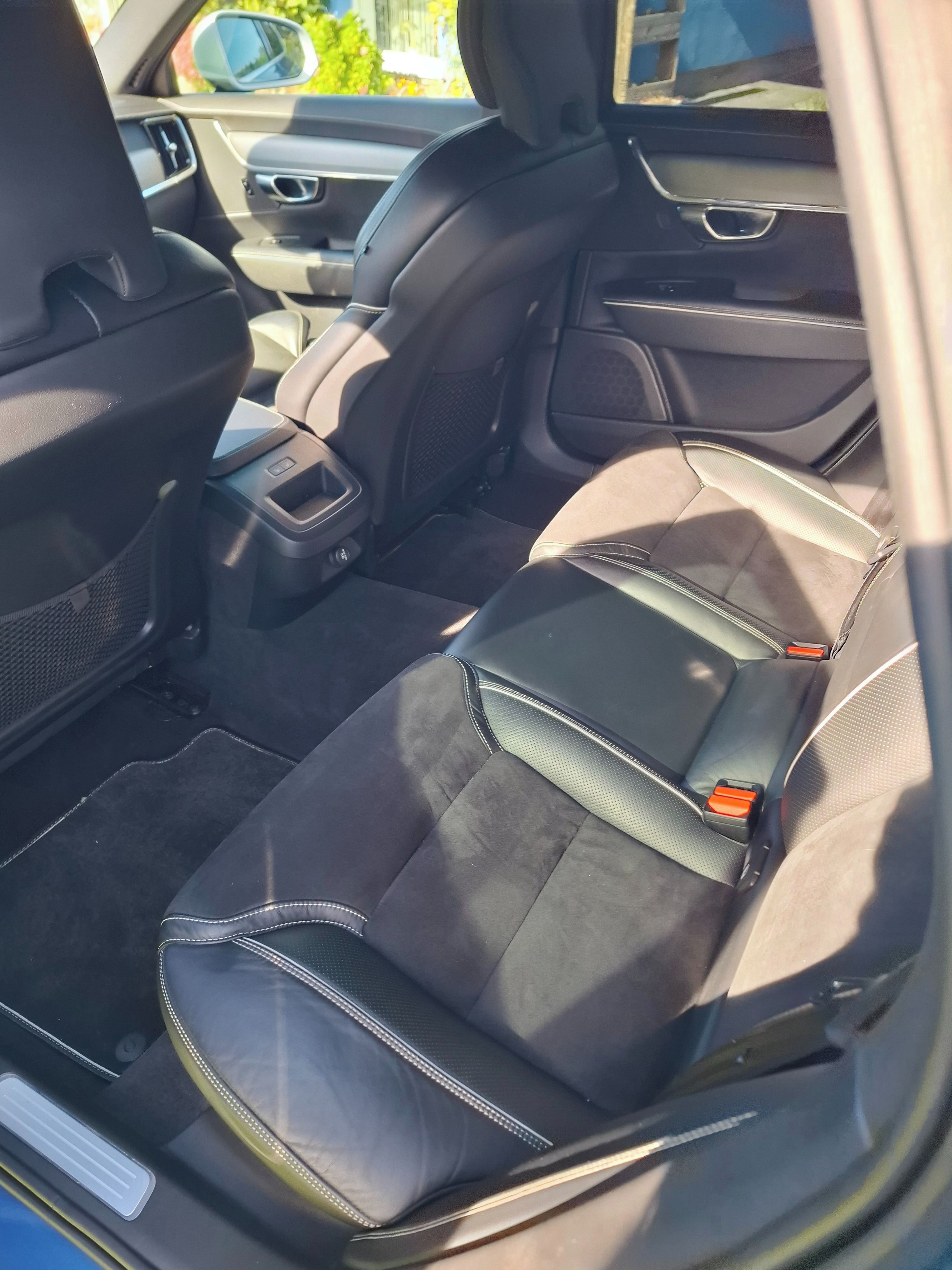 Volvo V90, Volvo V 90 FWD Drive-E 190Hp - fotka 5