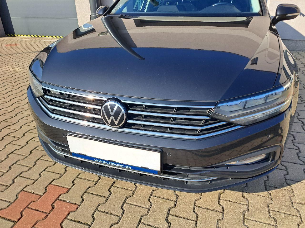 Volkswagen Passat, 1.5 TSI DSG, ZÁRUKA - fotka 5