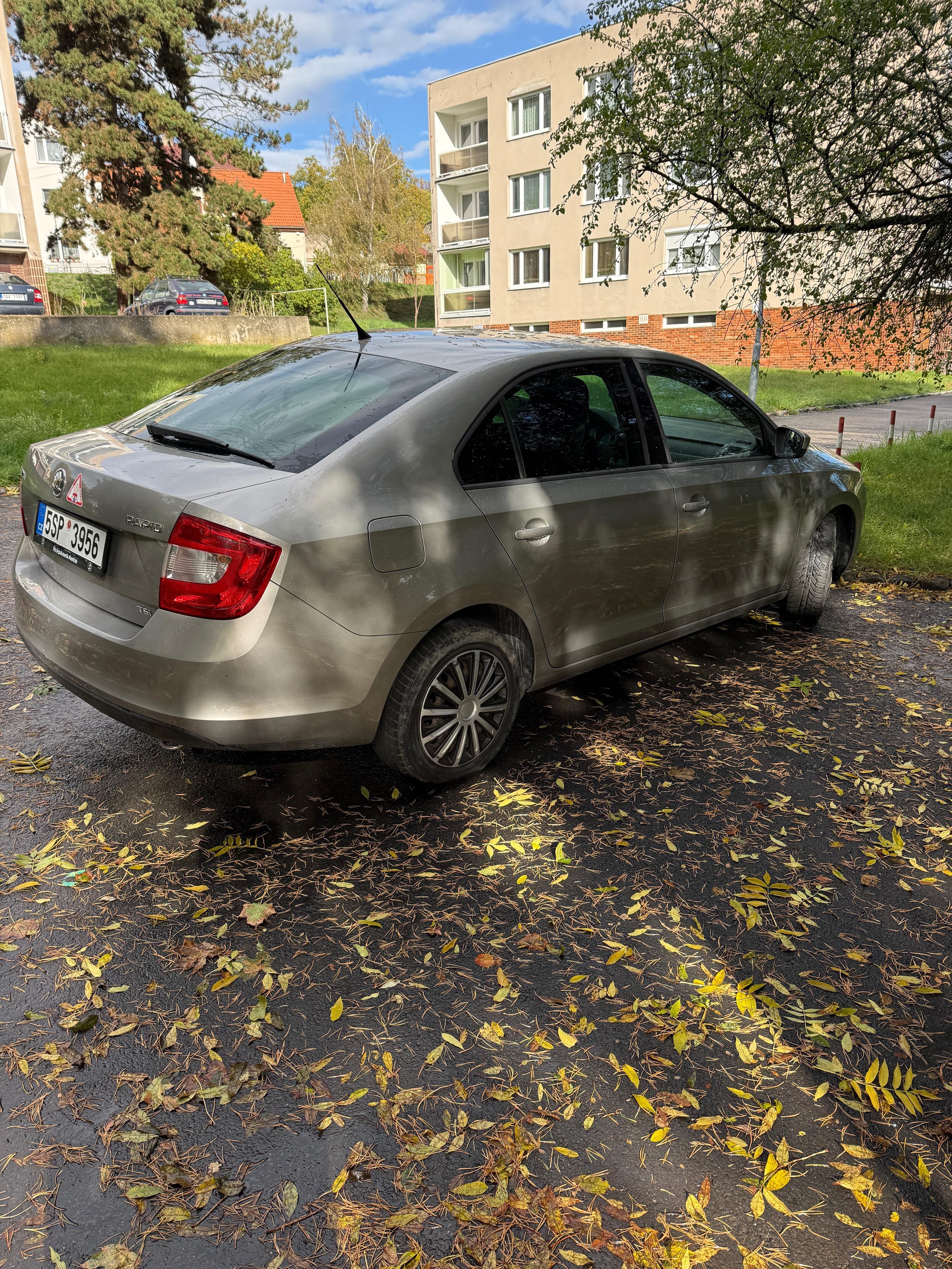 Škoda Rapid, Škoda Rapid 1.2tsi - fotka 5