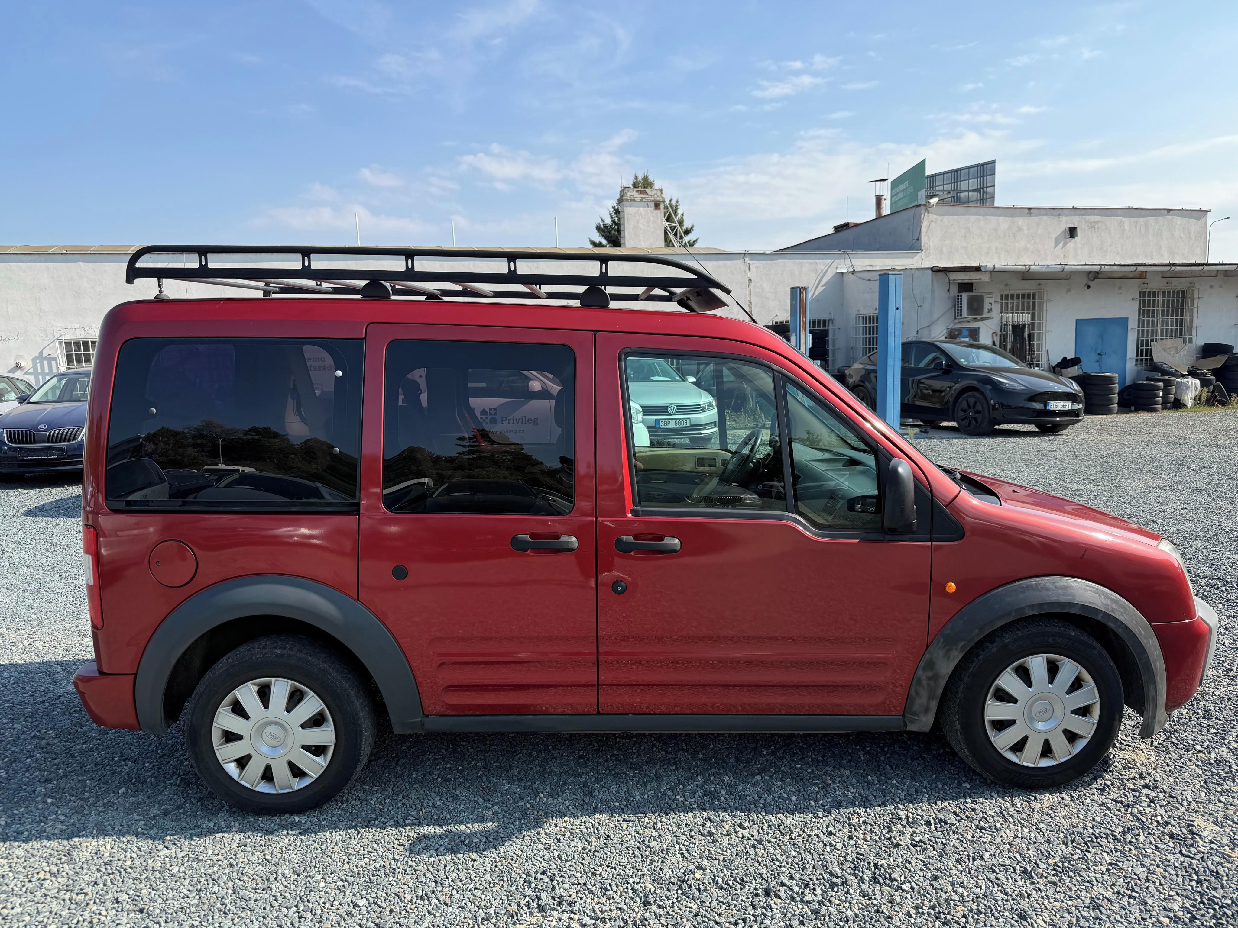 Ford Tourneo Connect, 1.8 TDCi 66Kw GLX Tažné, Klima - fotka 6