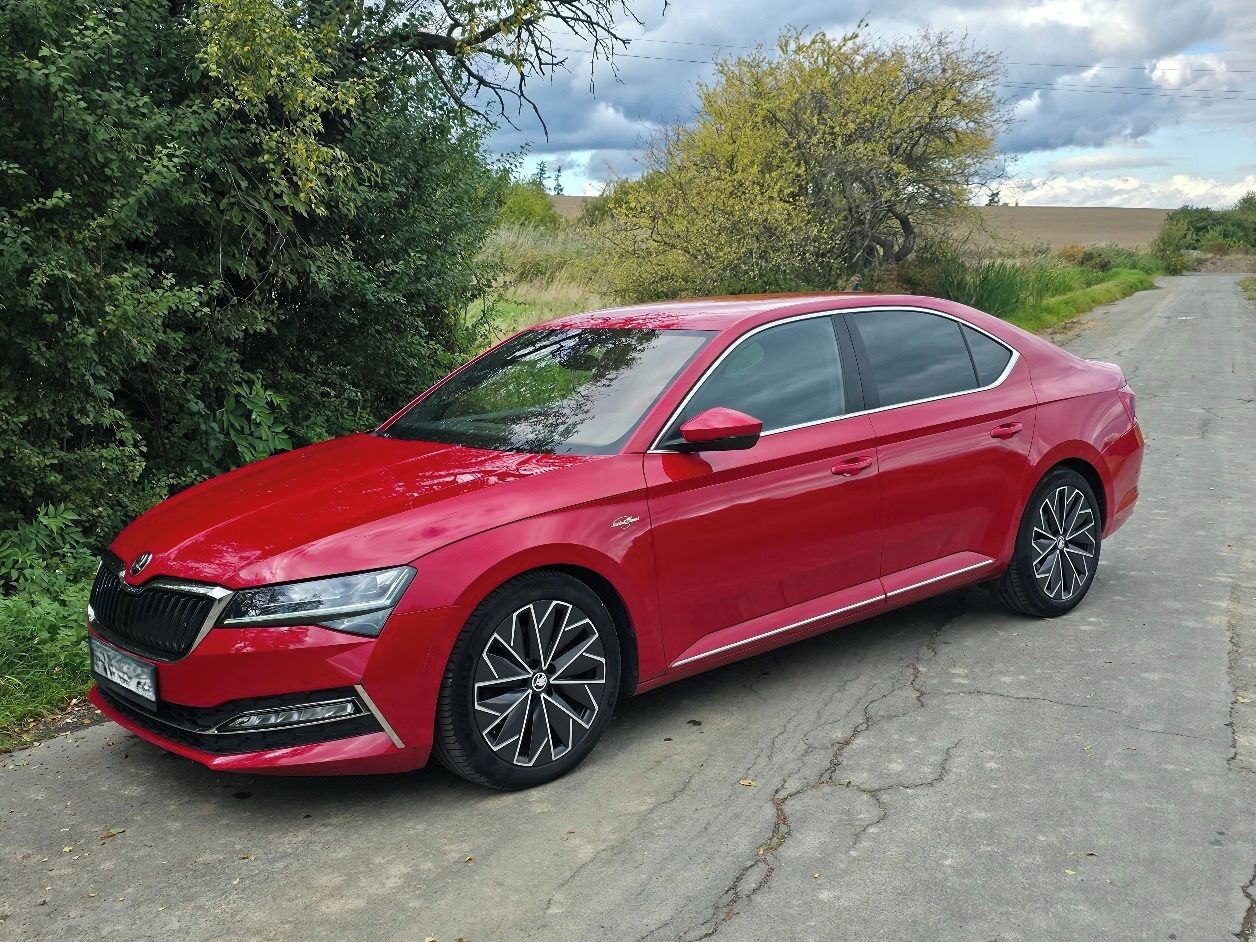 Škoda Superb, 2,0 TDI 140kW L&K 4X4 - fotka 2