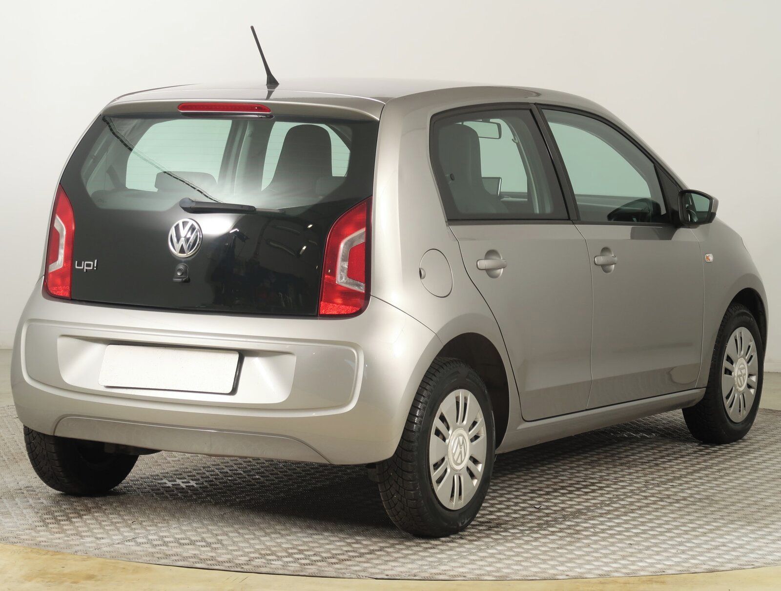 Volkswagen Up!, 1.0 MPI, Serv.kniha - fotka 5