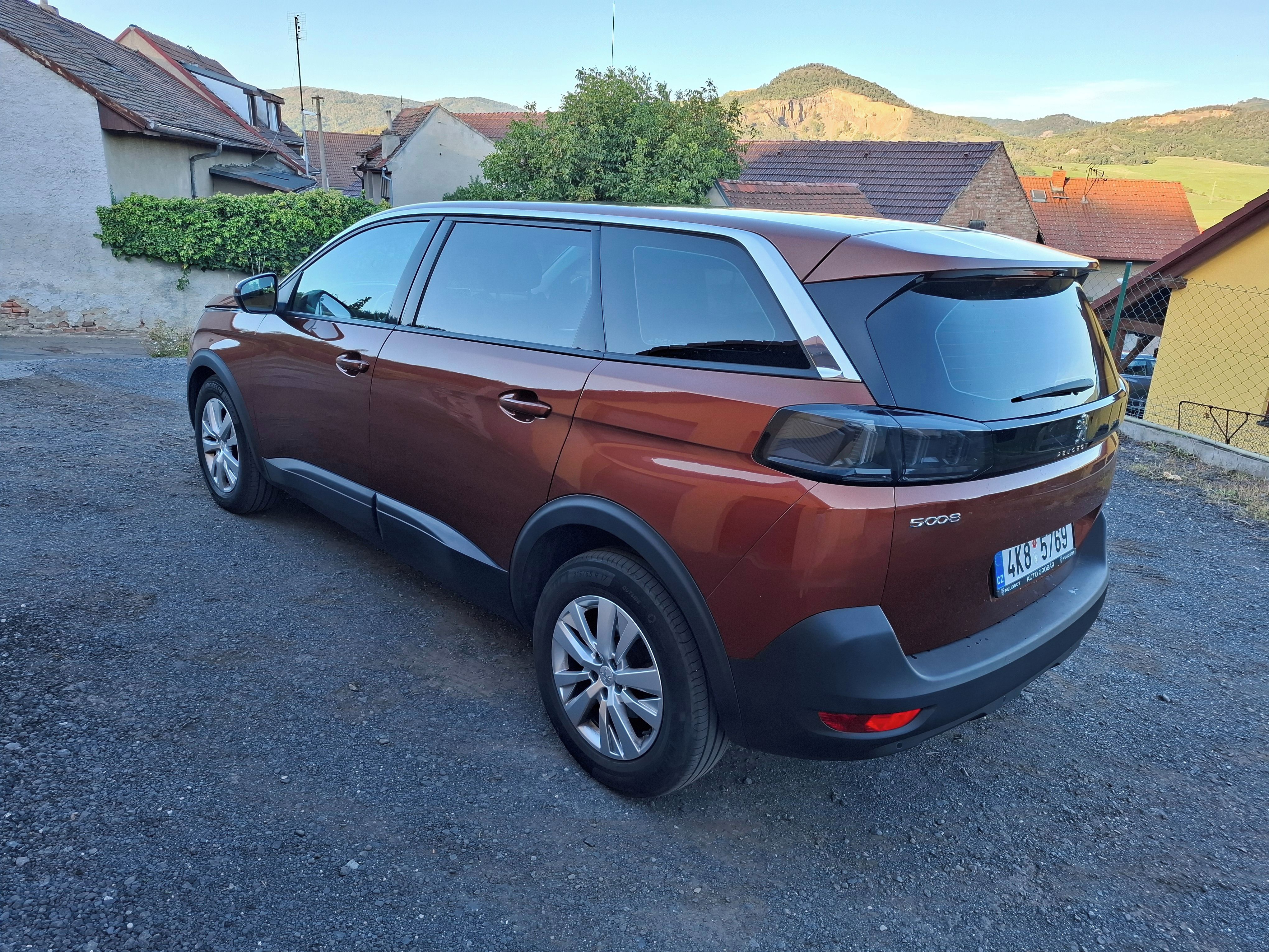 Peugeot 5008, 1.2 PureTech - servisováno - fotka 6