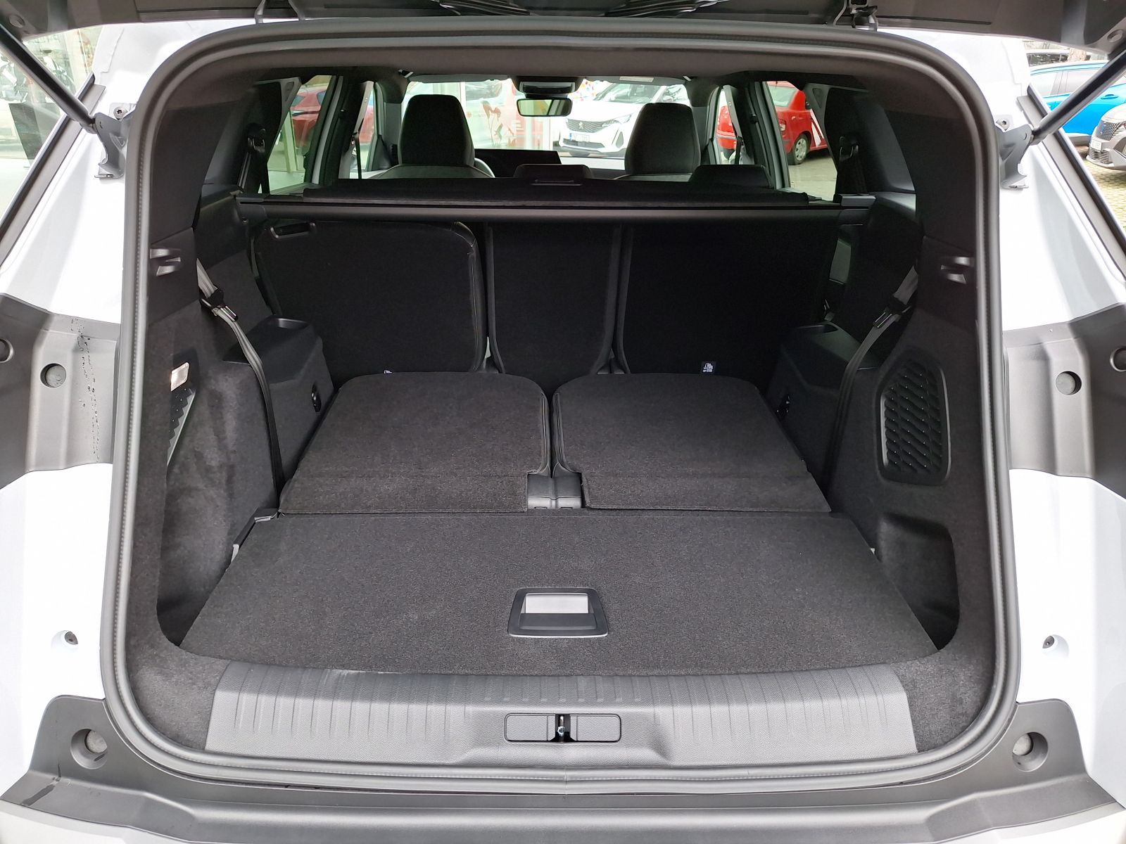 Peugeot 5008, ALLURE Hybrid 145 e-DCS6 - fotka 6