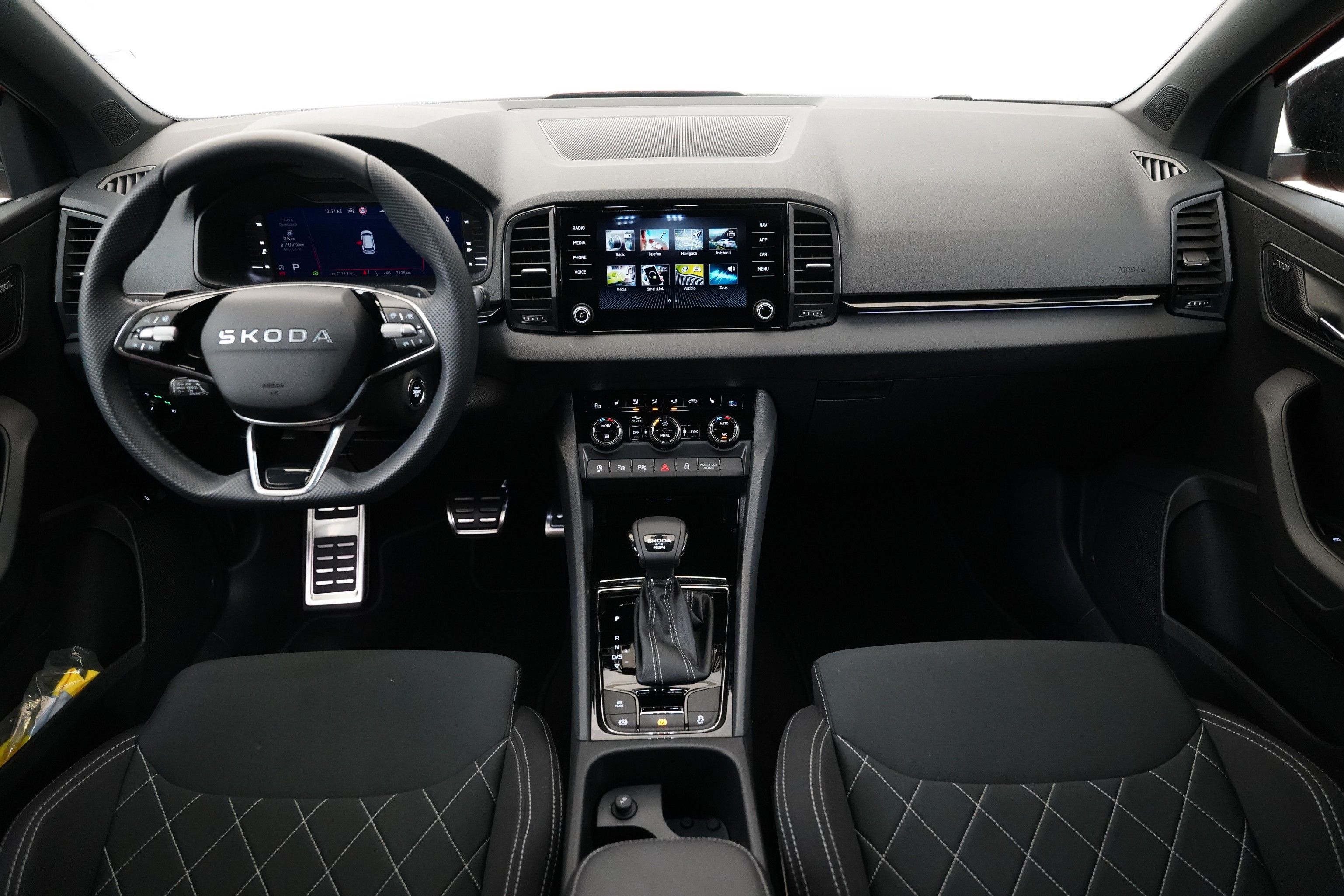 Škoda Karoq, 2.0 TDI 110 kW 4x4 Sportline - fotka 5