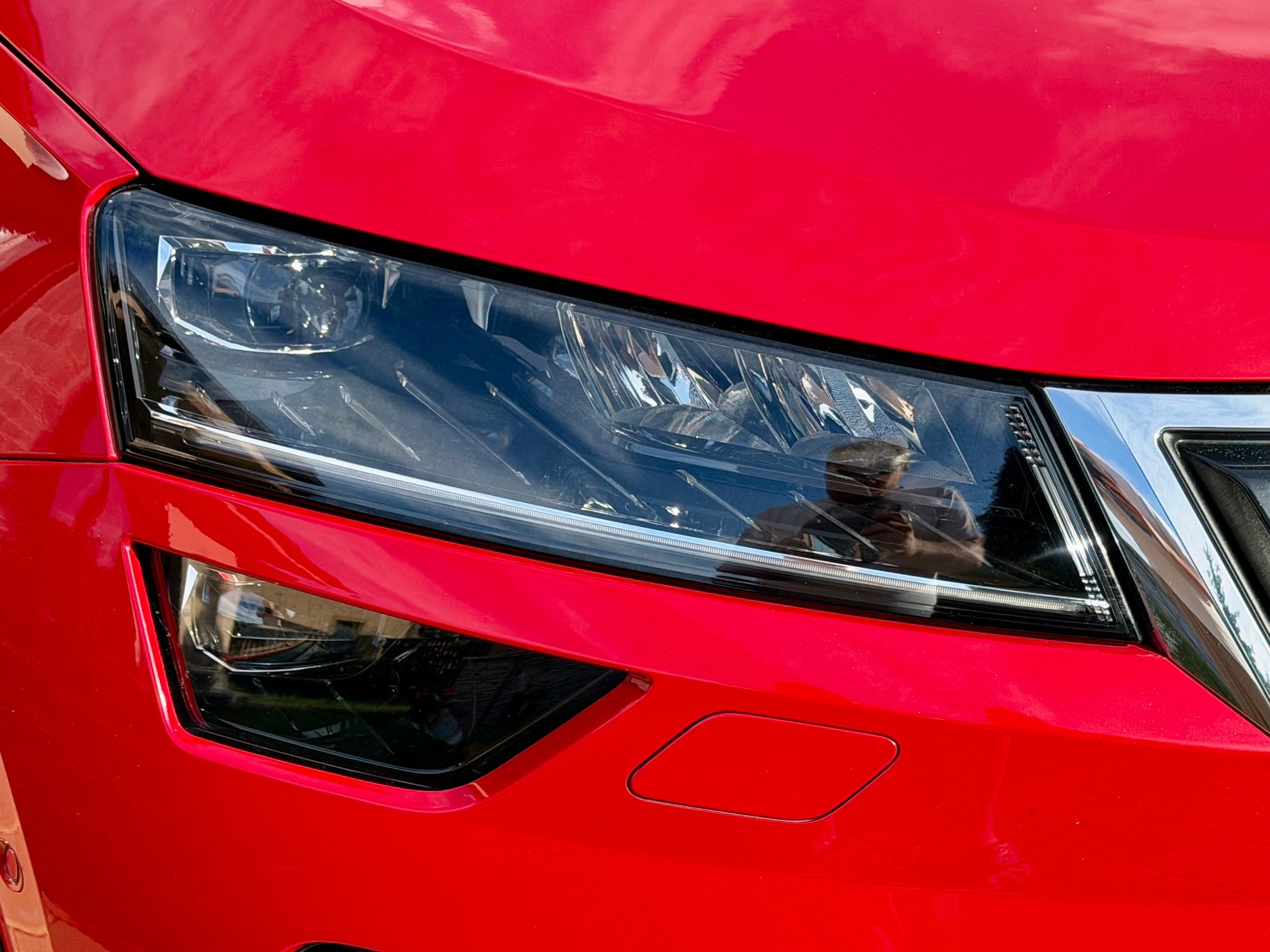 Škoda Karoq, 1.6 TDi, 16000 km, Webasto - fotka 5