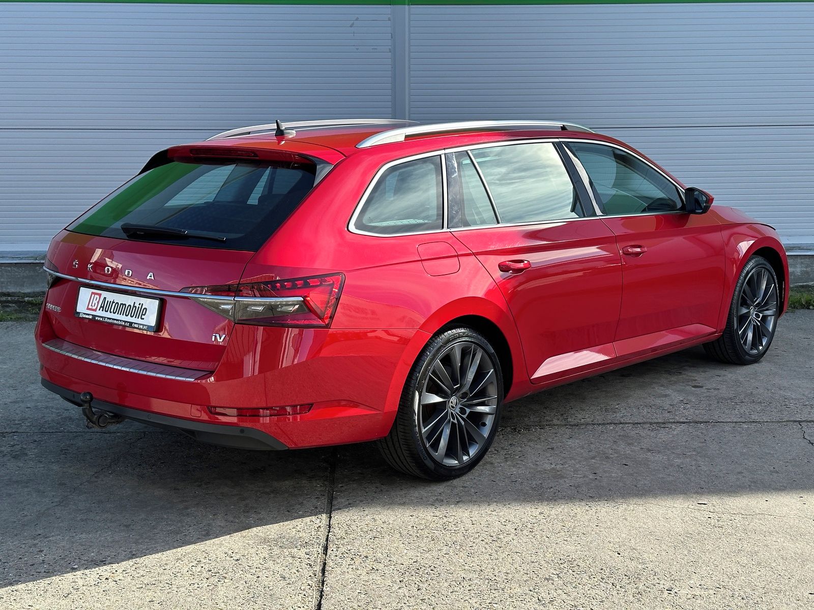 Škoda Superb, 1.4TSi iV 160kW DCC TAŽNÉ - fotka 4