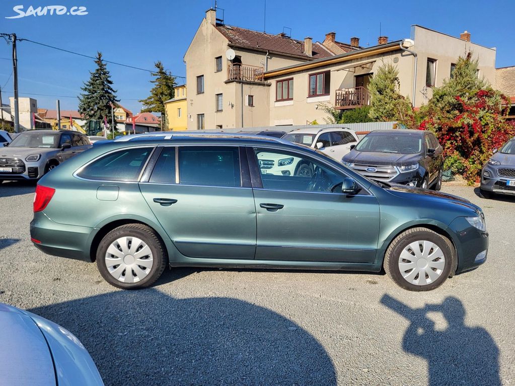 Skoda Superb 2012 nga Republika Çeke