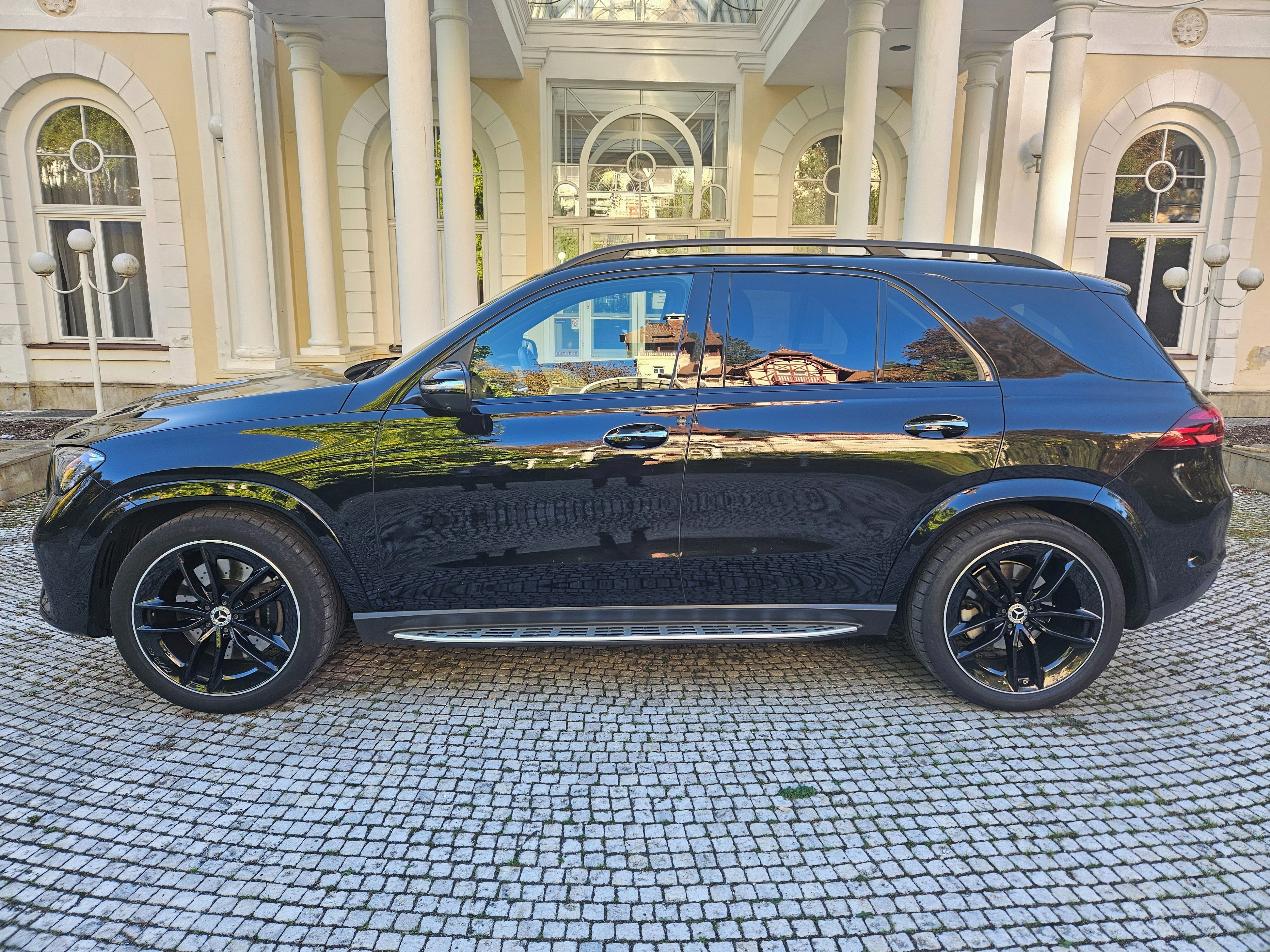 Mercedes-Benz GLE, 450d AMG Max výbava,2 sady kol - fotka 2