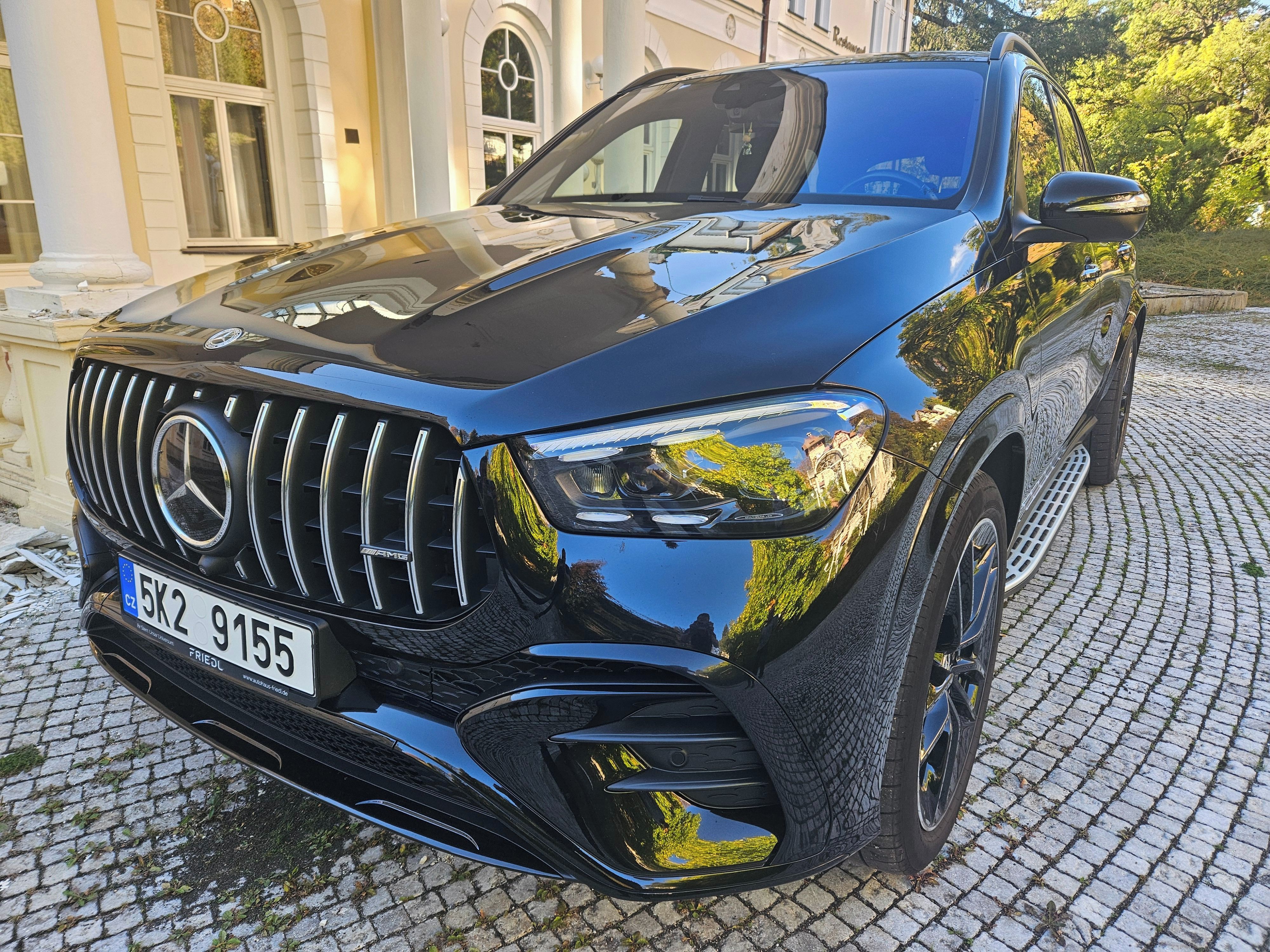 Mercedes-Benz GLE, 450d AMG Max výbava,2 sady kol - fotka 4
