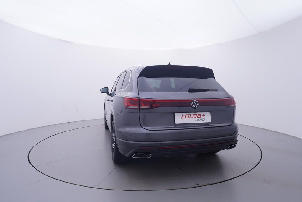 Volkswagen Touareg, Elegance 3.0 TDI 210 kW - fotka 4