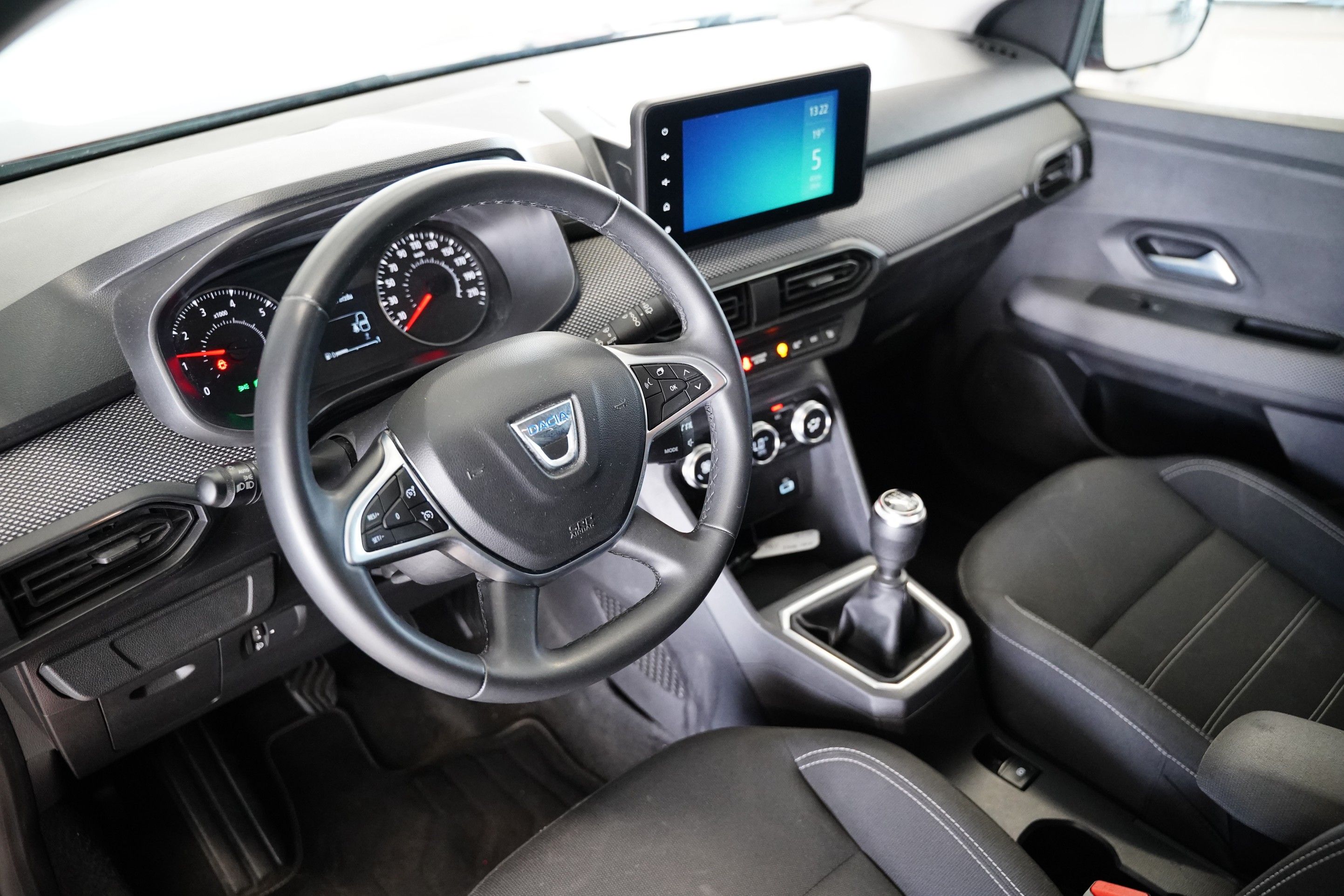 Dacia Jogger, 1.0 TCe 81kW Comfort - fotka 5