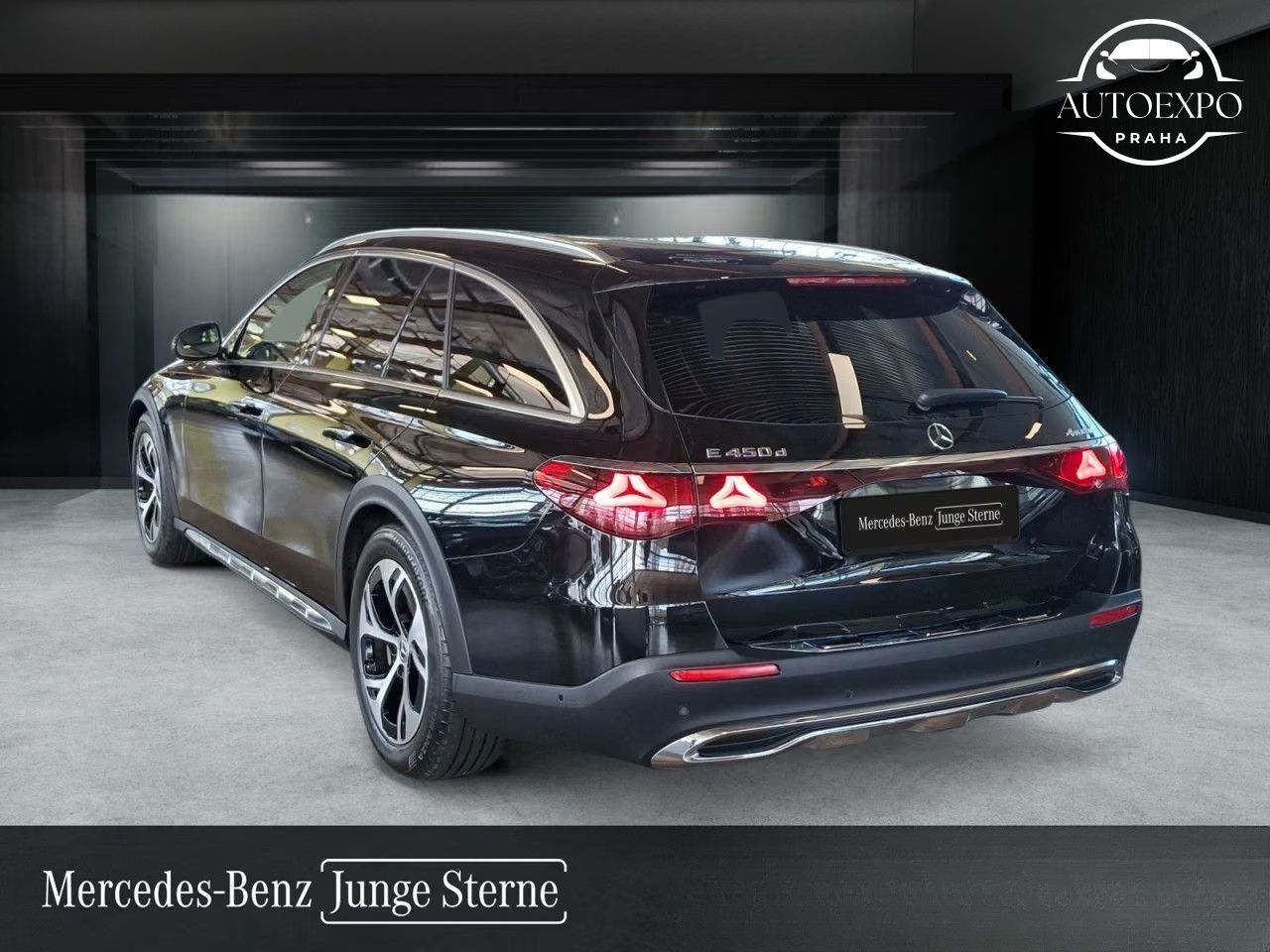 Mercedes-Benz Třídy E, 450E*4Matic* - fotka 3