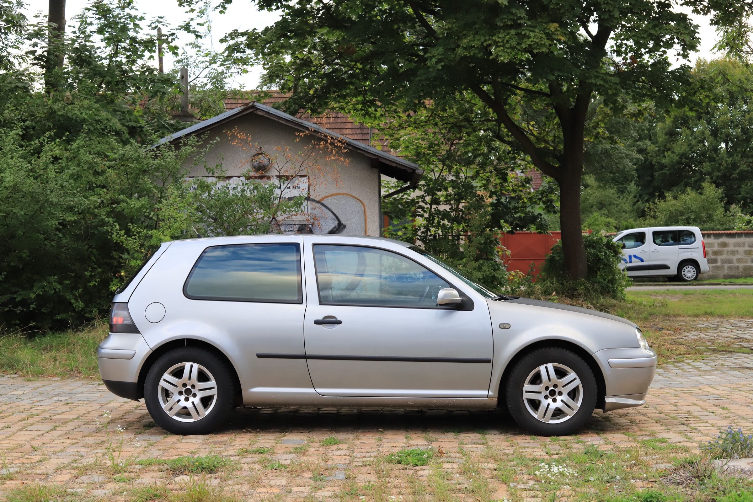 Volkswagen Golf, Volkswagen Golf 4 1.6 16V - fotka 4
