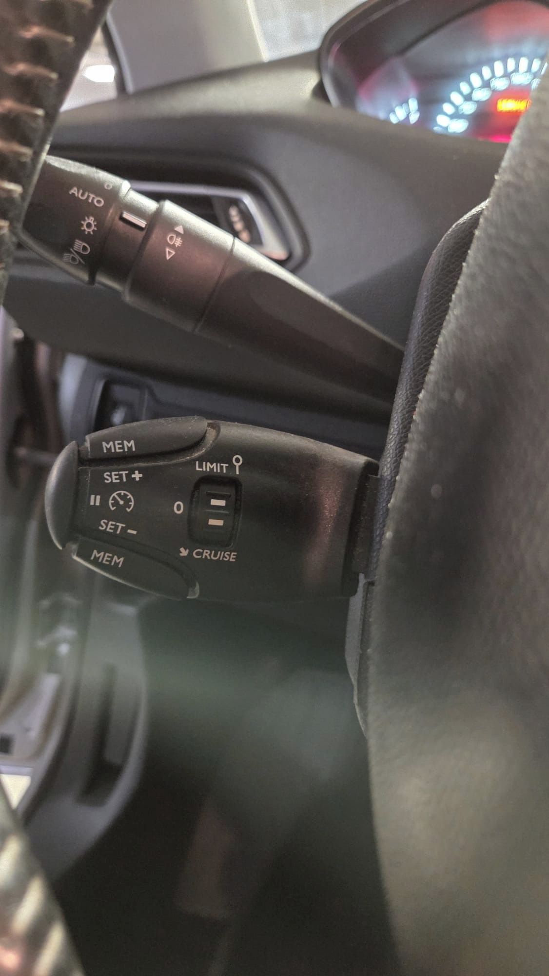 Peugeot 308, Peugeot 308 sw 2014 1.6hdi - fotka 6