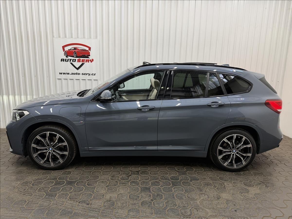 BMW X1, XDRIVE 25E M SPORT PANO 2XALU - fotka 4