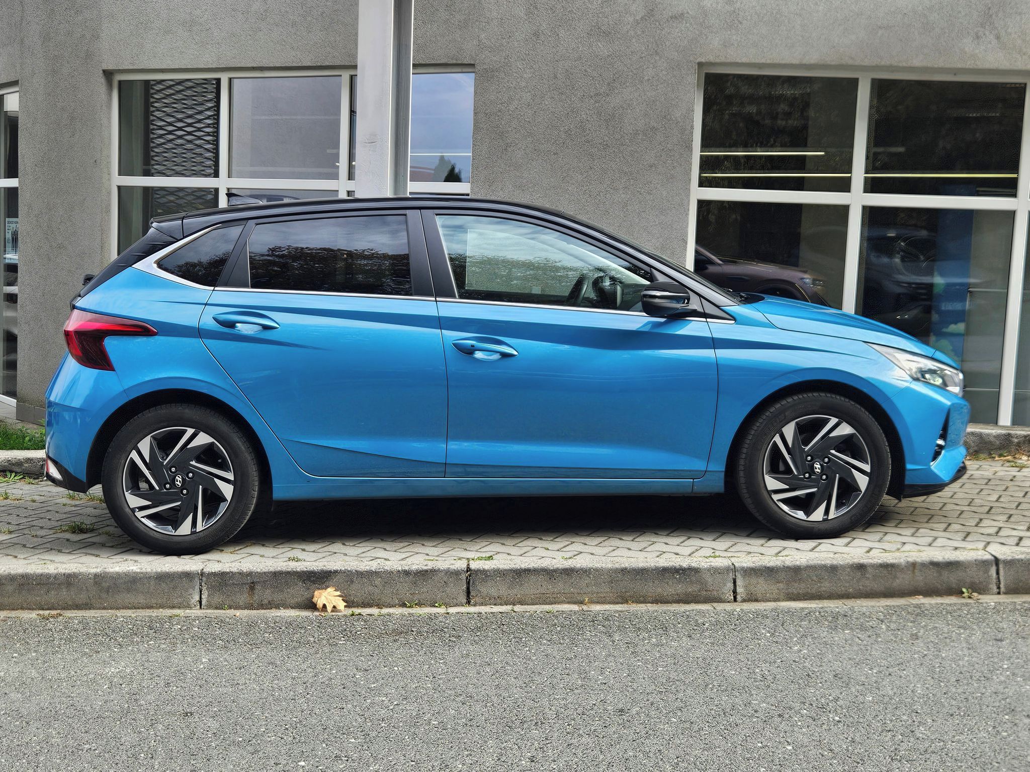 Hyundai i20, 1,0 T-GDi 74kW, Style, 2.maj. - fotka 6