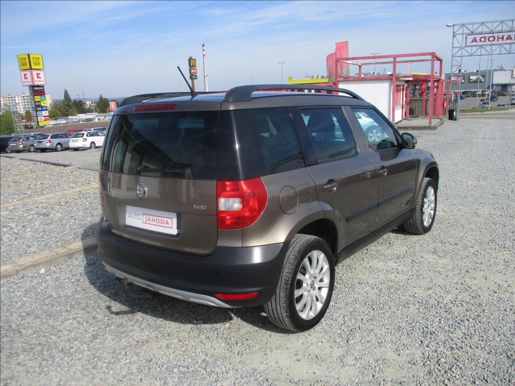 Škoda Yeti, 2,0 TDI, elegance,4x4,tažné,CZ - fotka 6
