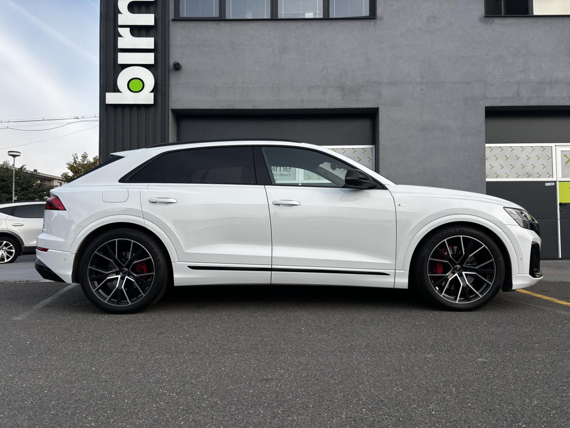 Audi Q8, 3.0 TFSI Plug In (360 kW) - fotka 2