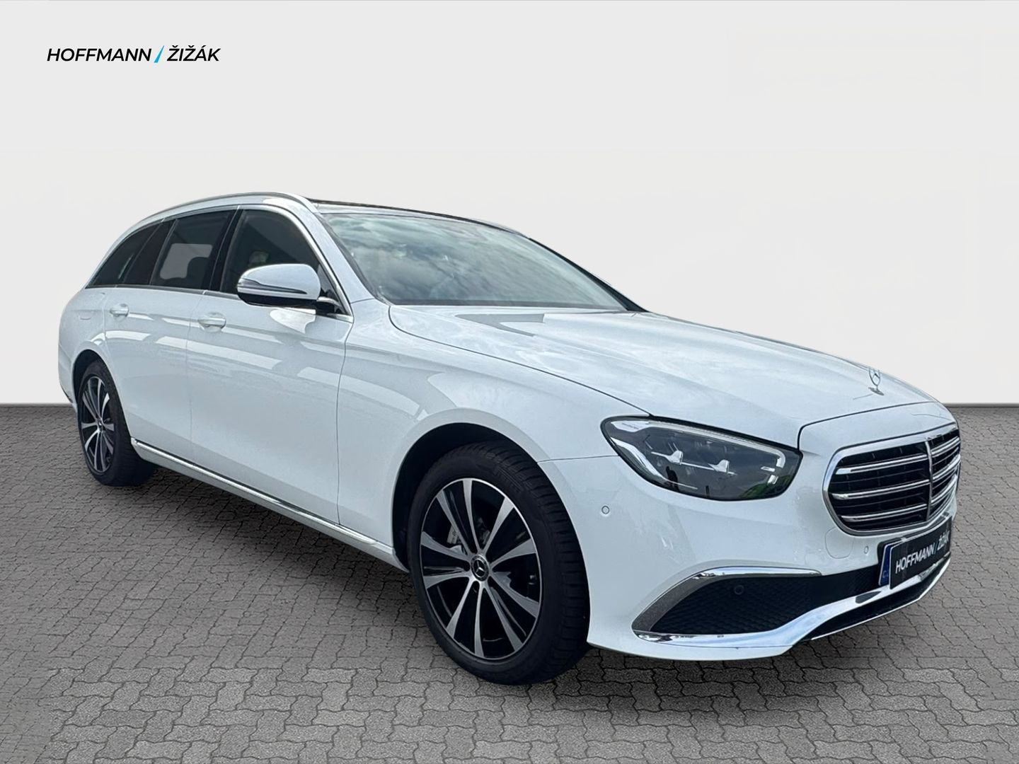 Mercedes-Benz Třídy E, 300de 4Matic kombi - fotka 3