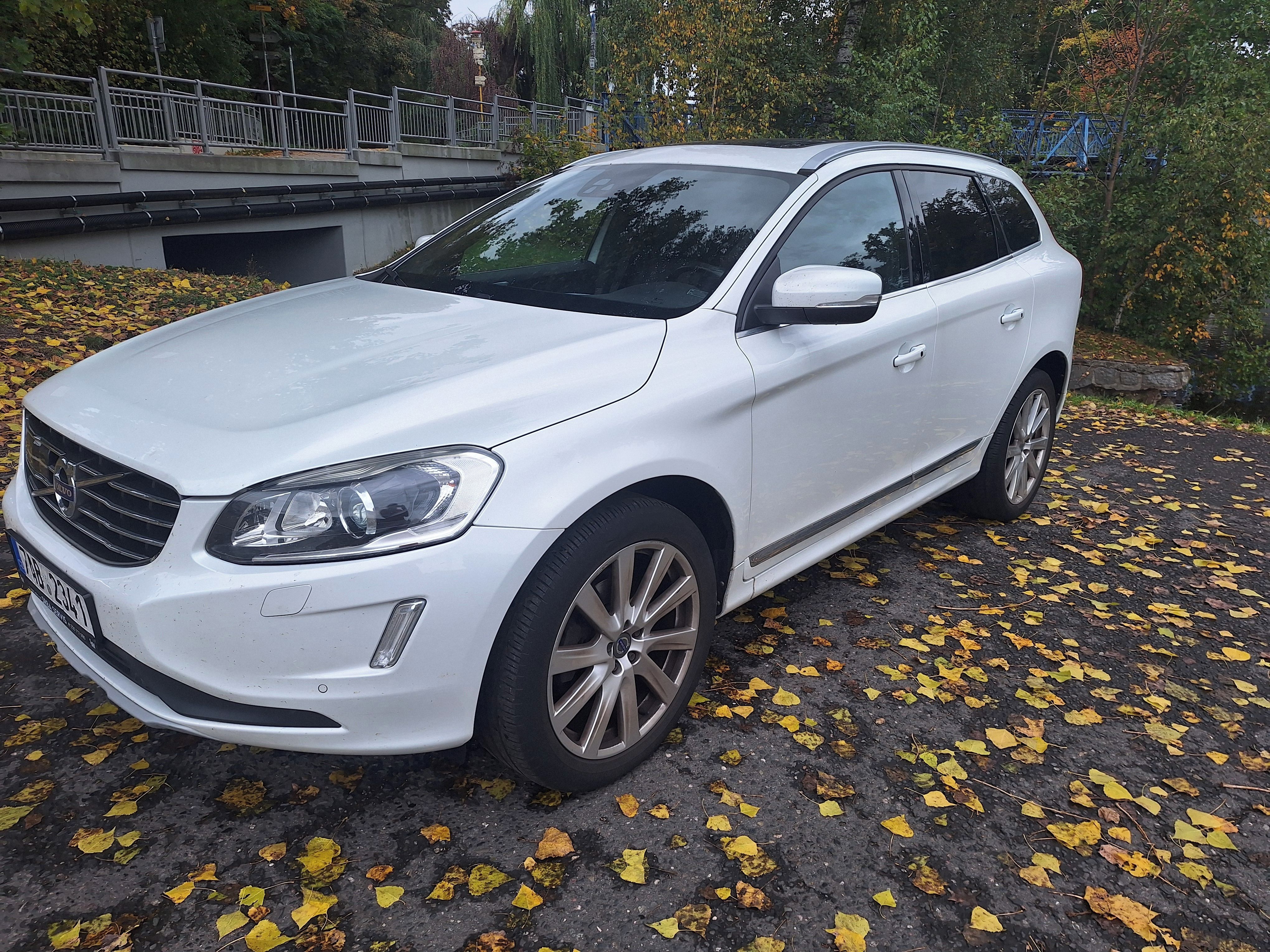 Volvo XC60, D4,140 kW, 2015, 140 600km - fotka 3