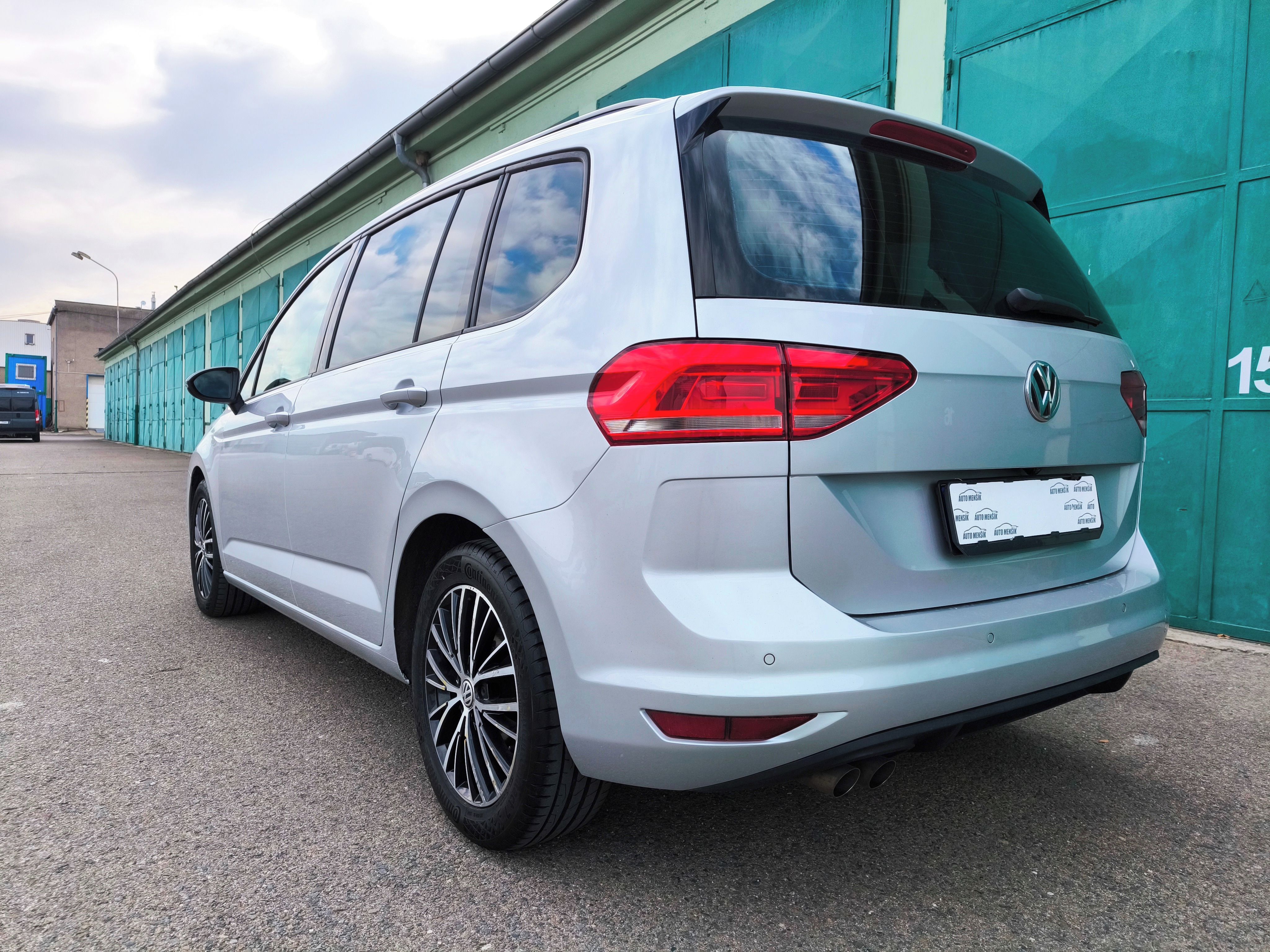 Volkswagen Touran, 2.0TDi/110kW DSG HIGHLINE - fotka 5