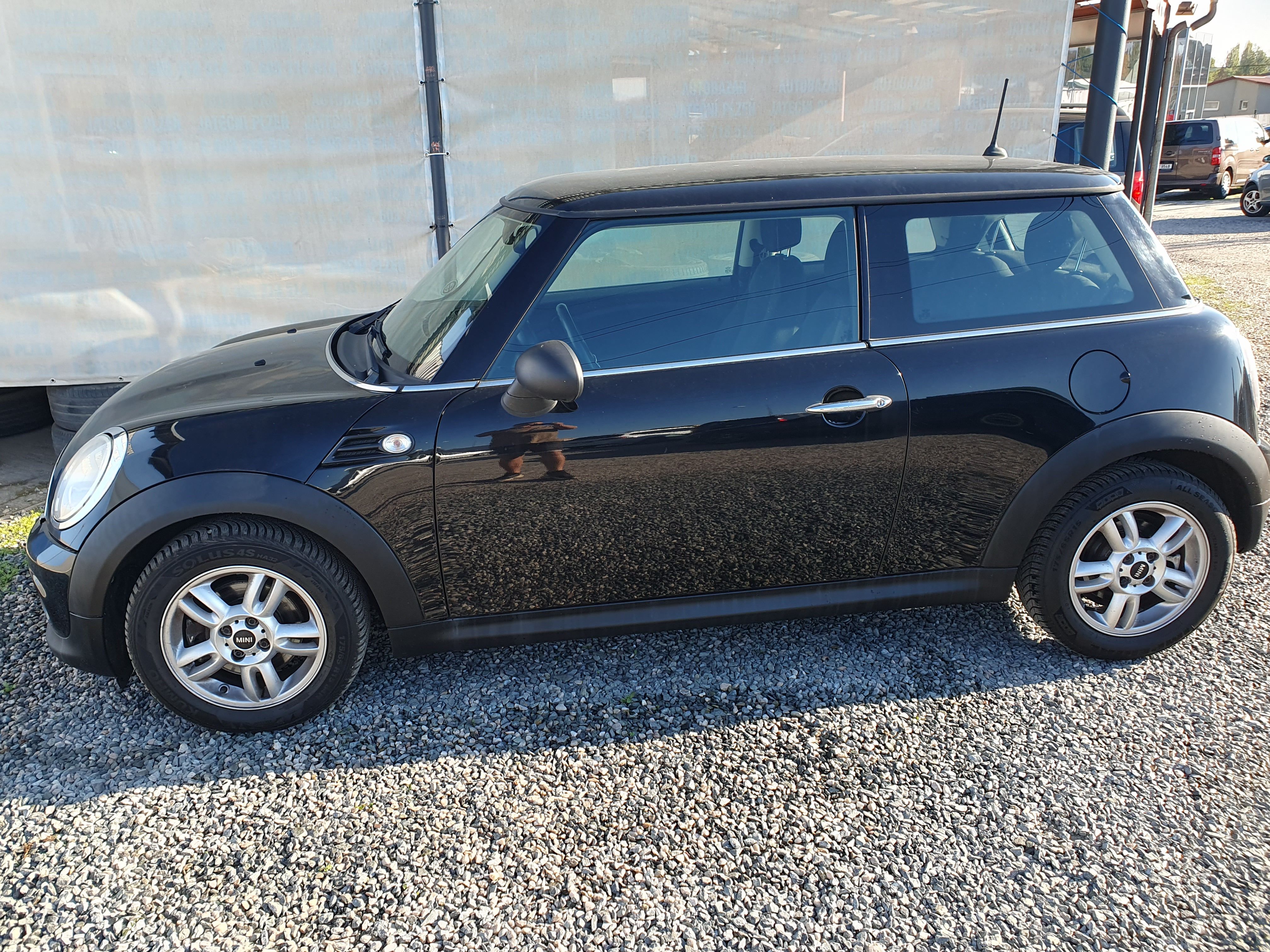 Mini Cooper, 1.6 D 66 KW - fotka 6