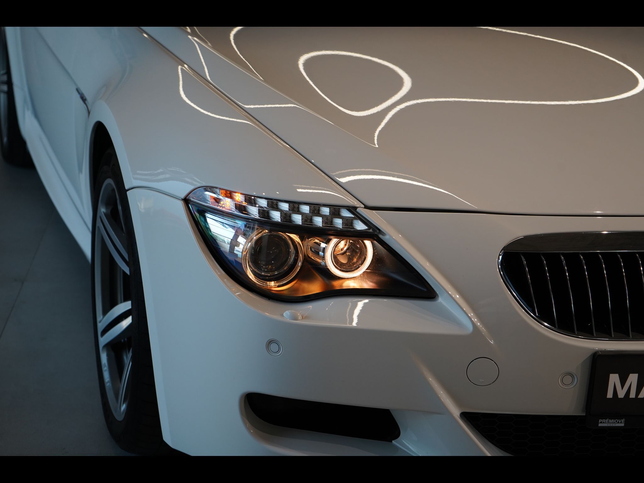 BMW M6, Cabrio, V10,Head-up,Soft-close - fotka 5