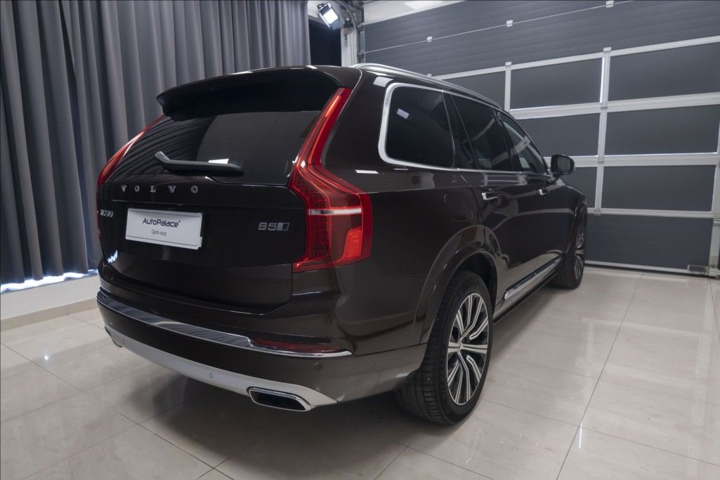 Volvo XC90, 2,0 B5 AWD INSCRIPTION 7 MÍST - fotka 4