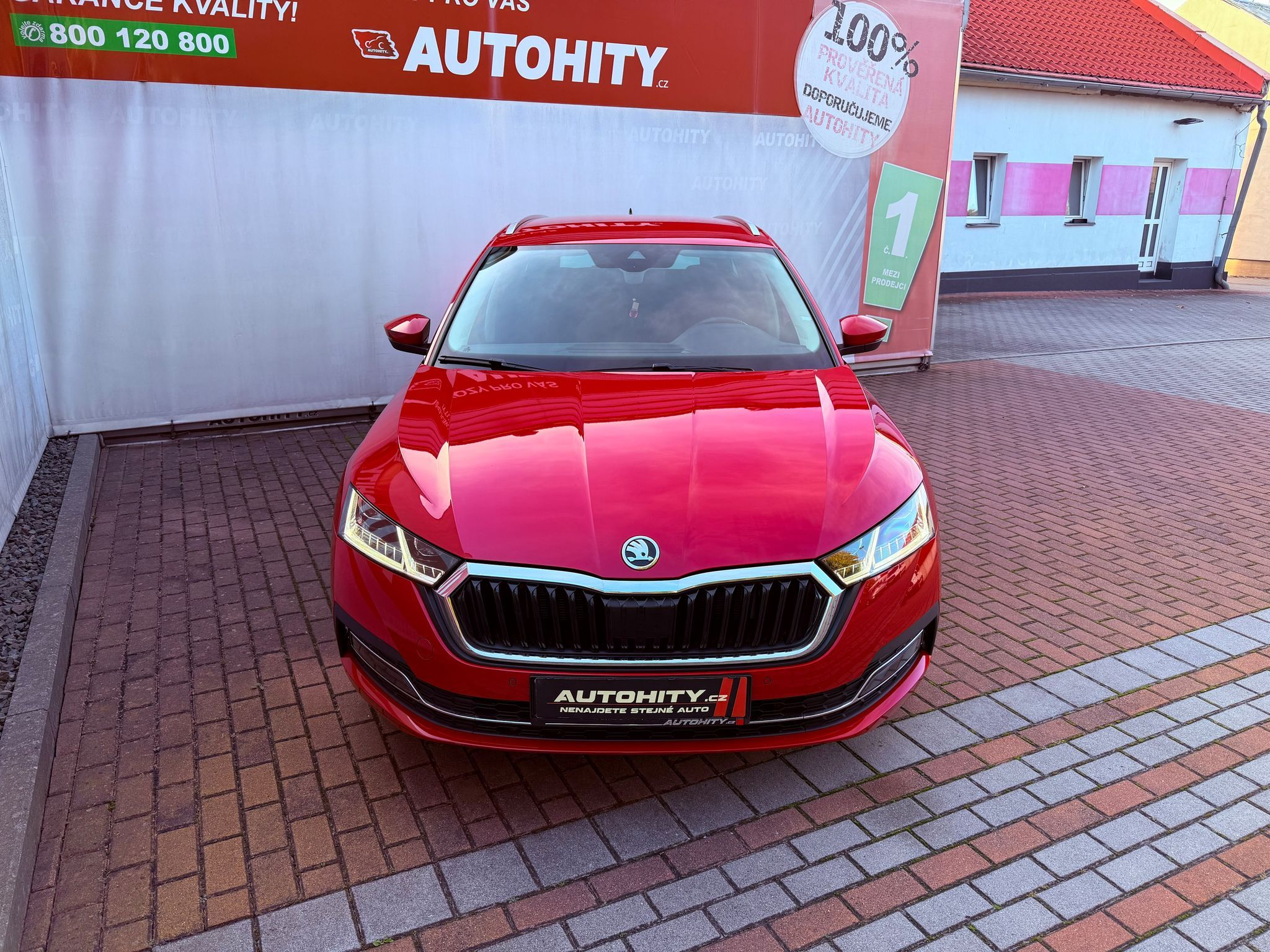 Škoda Octavia, 2.0 TDi 110 kW Style DSG - fotka 2