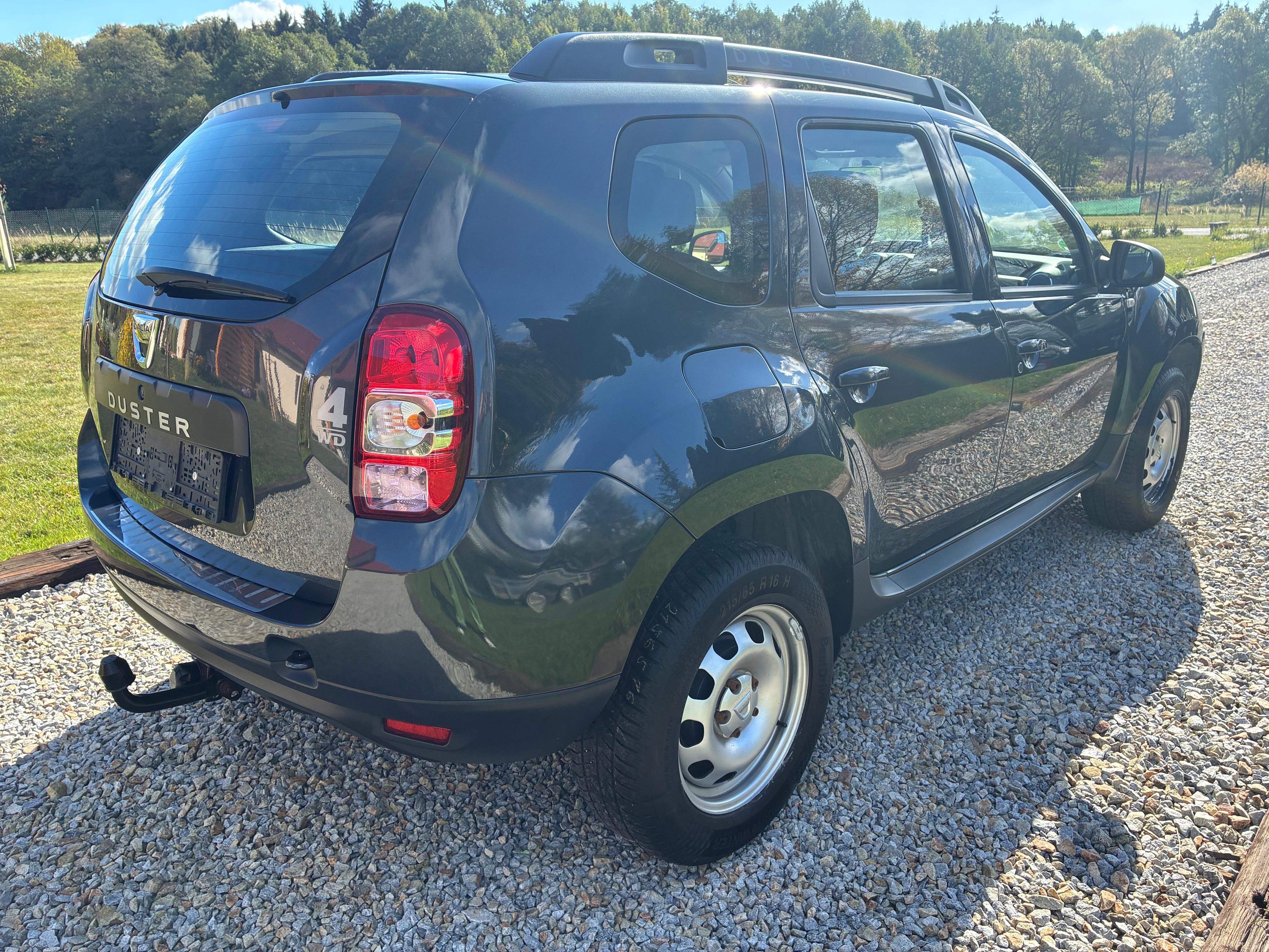 Dacia Duster, 1.6i  4x4 ZÁRUKA - fotka 5