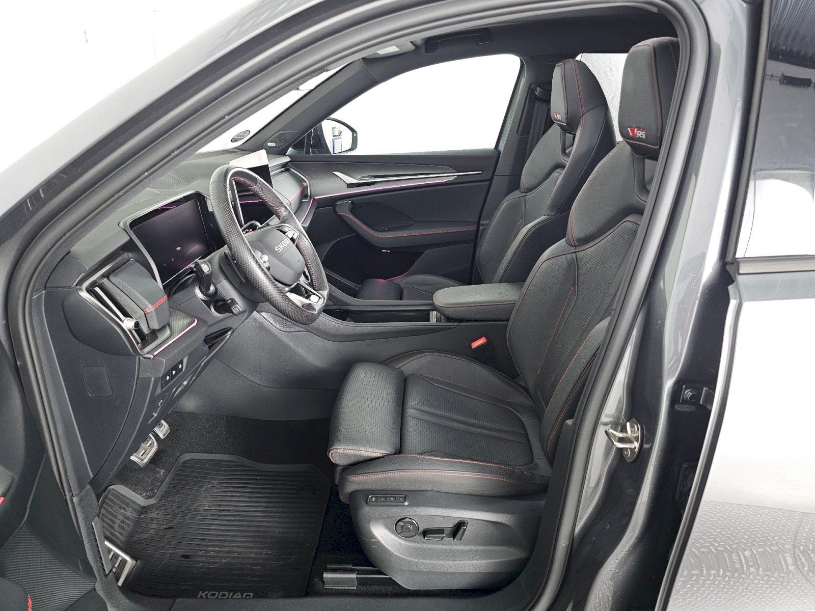 Škoda Kodiaq, 2.0TSI 195kW 4x4 DSG RS 7S TAŽ - fotka 6
